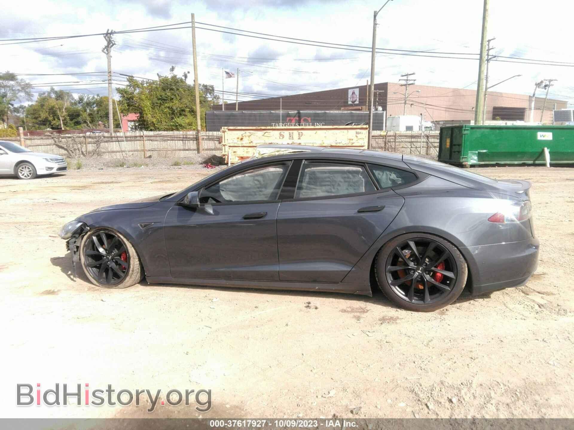 2015 TESLA MODEL S - VIN: 5YJSA1H27FFP77268 - Фото 13