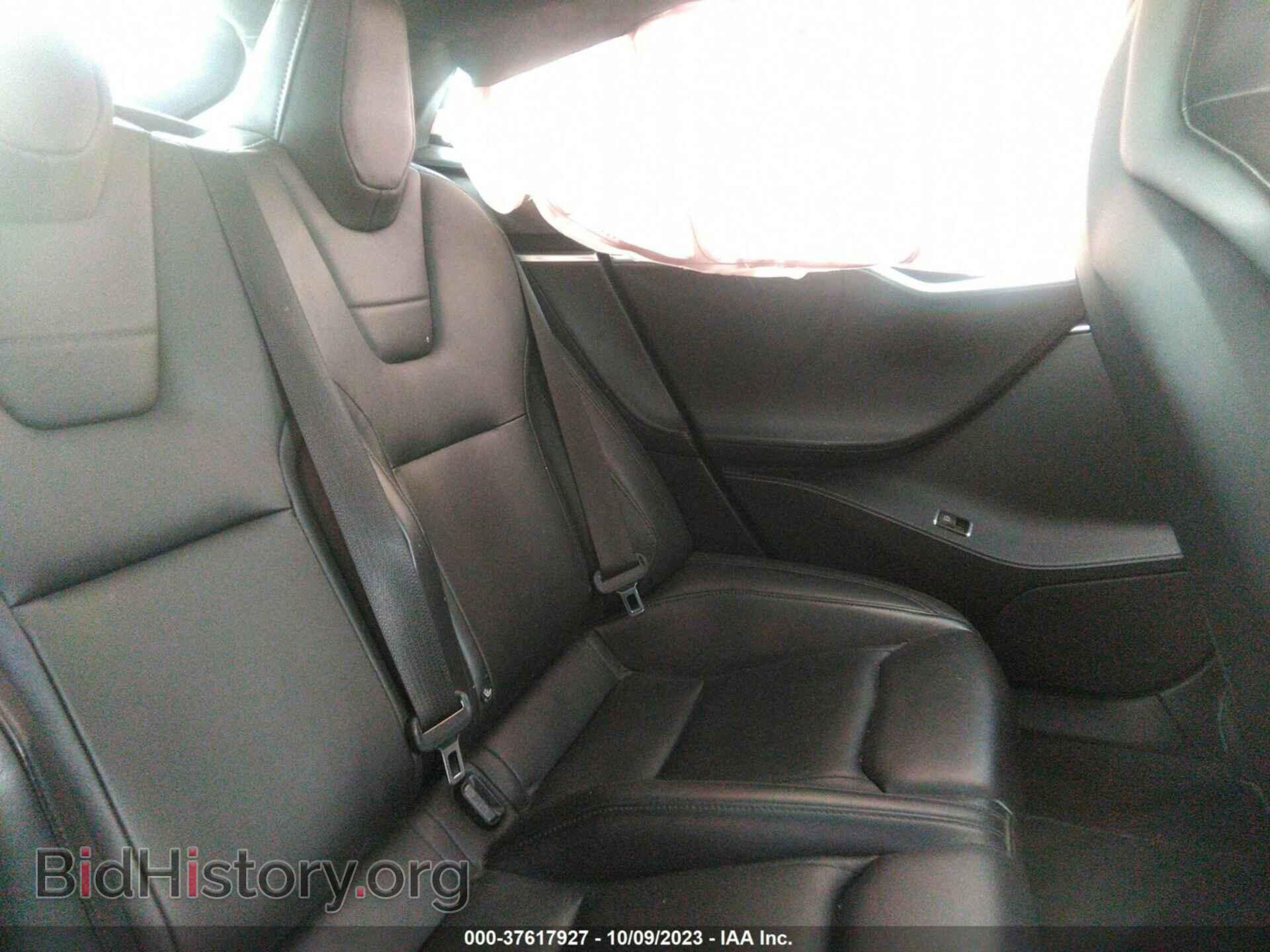 2015 TESLA MODEL S - VIN: 5YJSA1H27FFP77268 - Фото 8