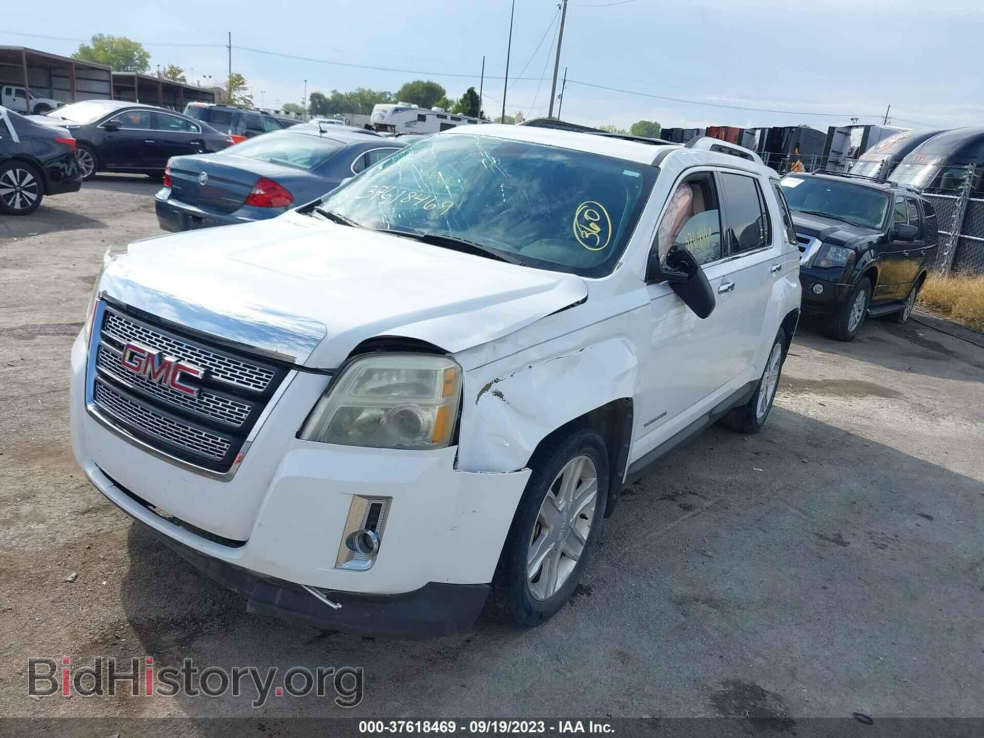 2011 GMC TERRAIN - VIN: 2CTFLXEC4B6376132 - Фото 2