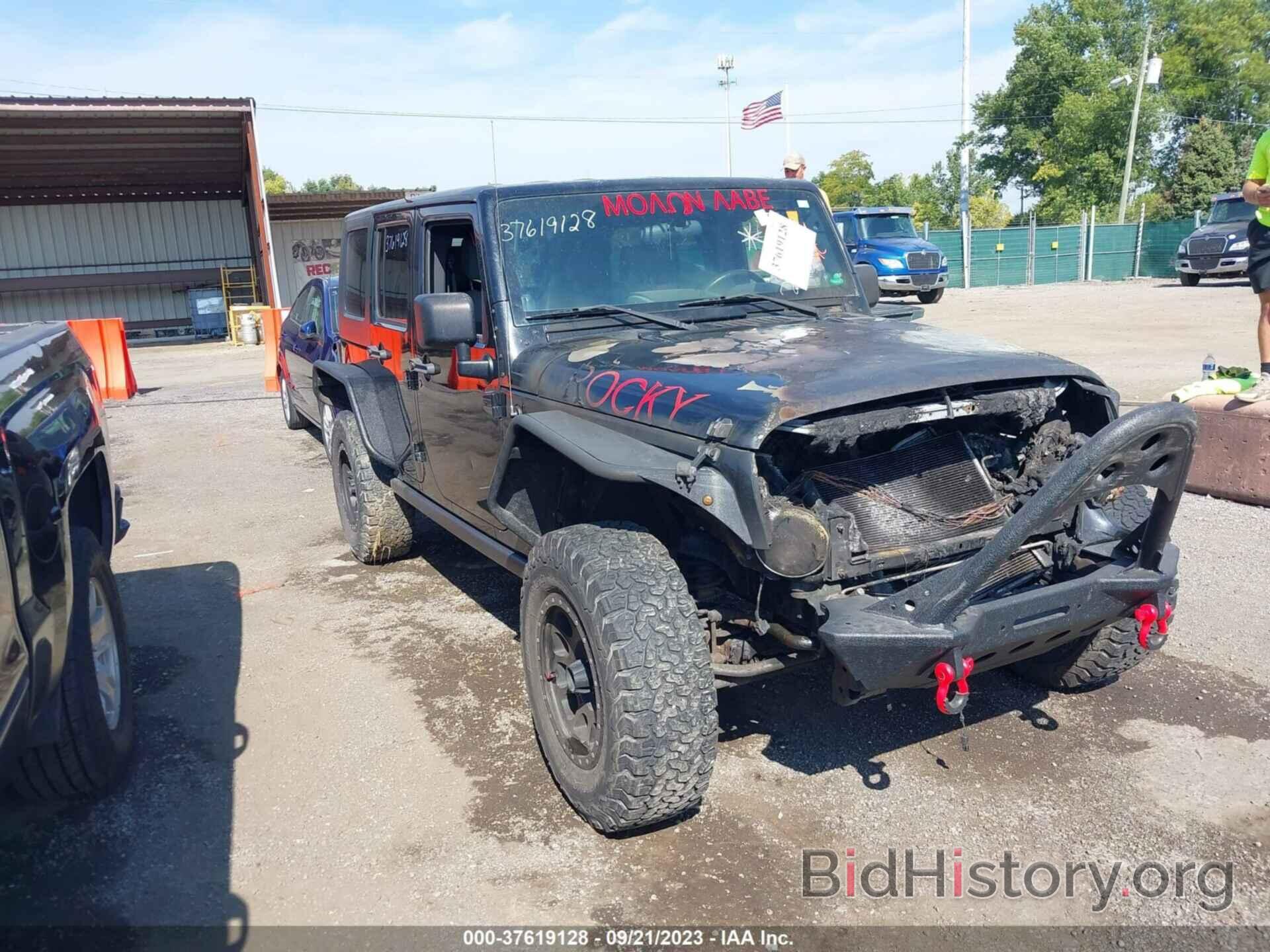 Photo 1J4BA6H10AL213773 - JEEP WRANGLER UNLIMITED 2010