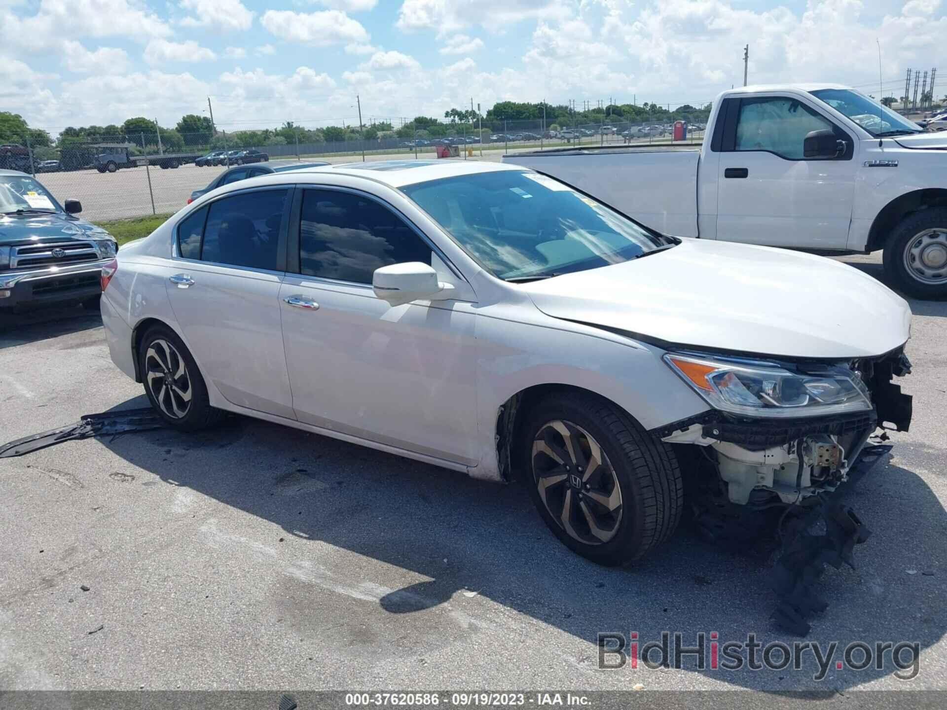 Photo 1HGCR2F70HA087179 - HONDA ACCORD SEDAN 2017