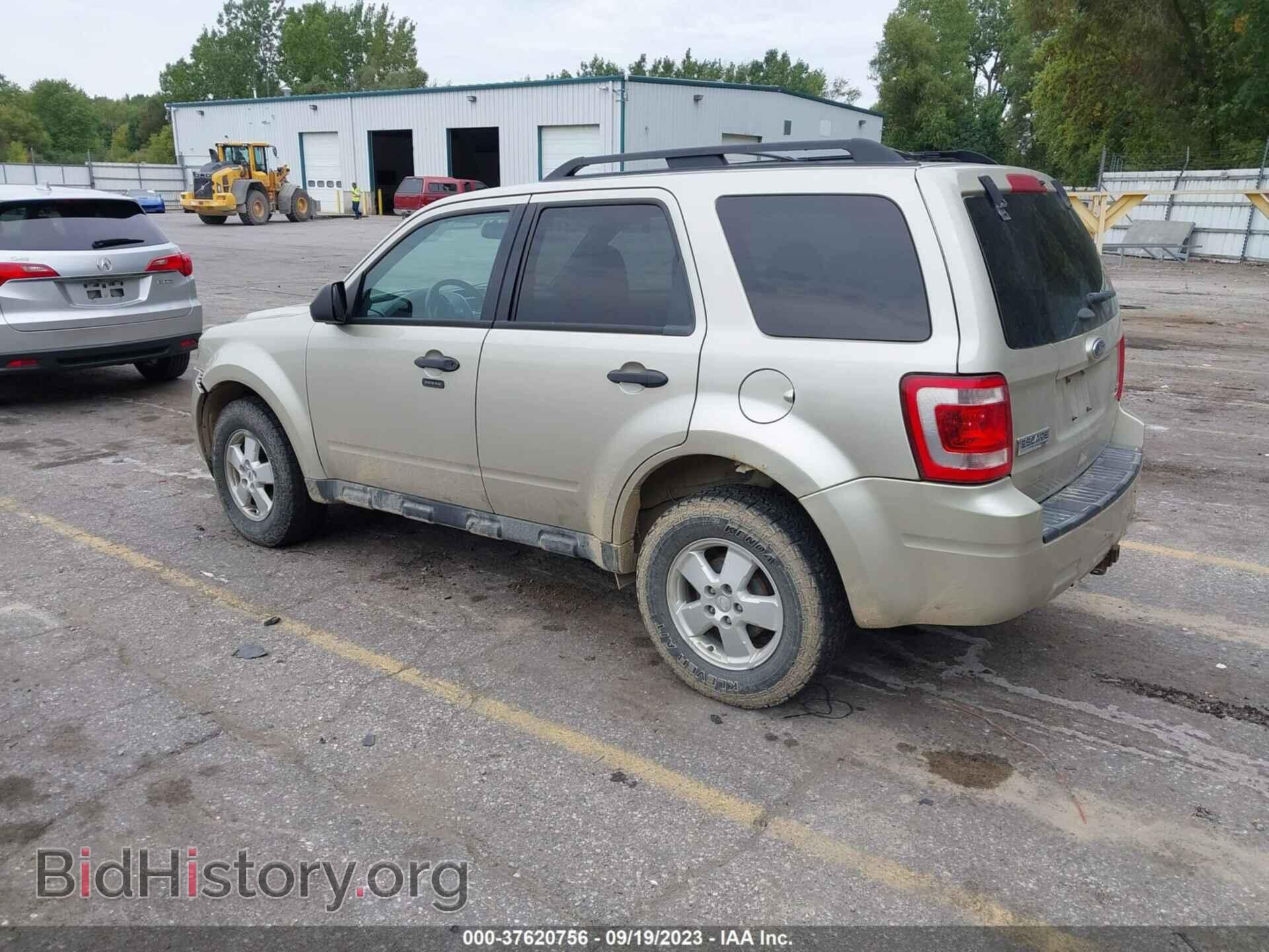 2012 FORD ESCAPE - VIN: 1FMCU9DG0CKB18535 - Фото 3
