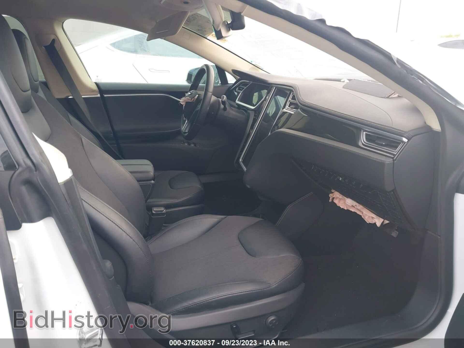 2014 TESLA MODEL S - VIN: 5YJSA1H11EFP37659 - Фото 5
