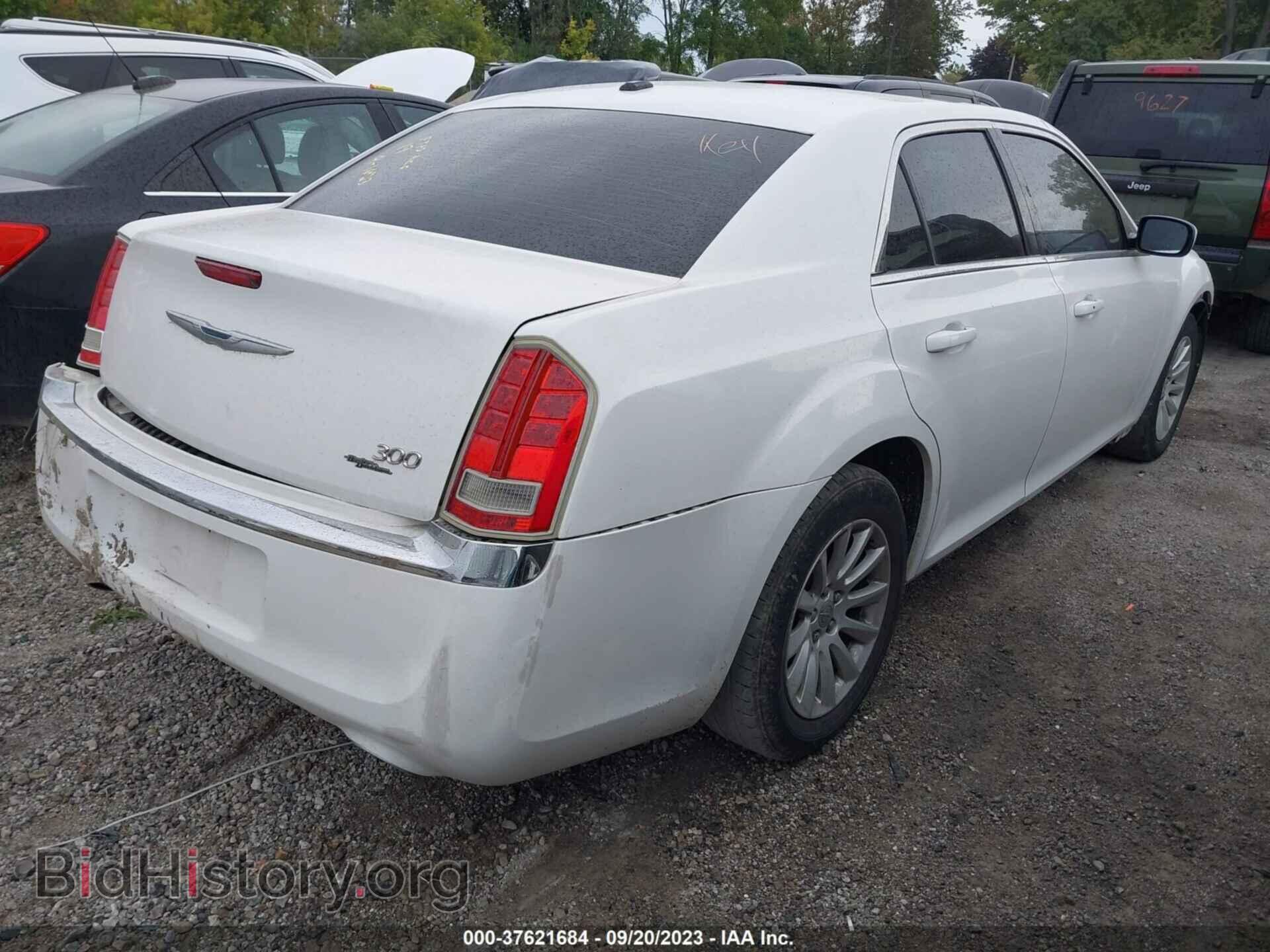 2011 CHRYSLER 300 - VIN: 2C3CA4CG1BH523699 - Фото 4