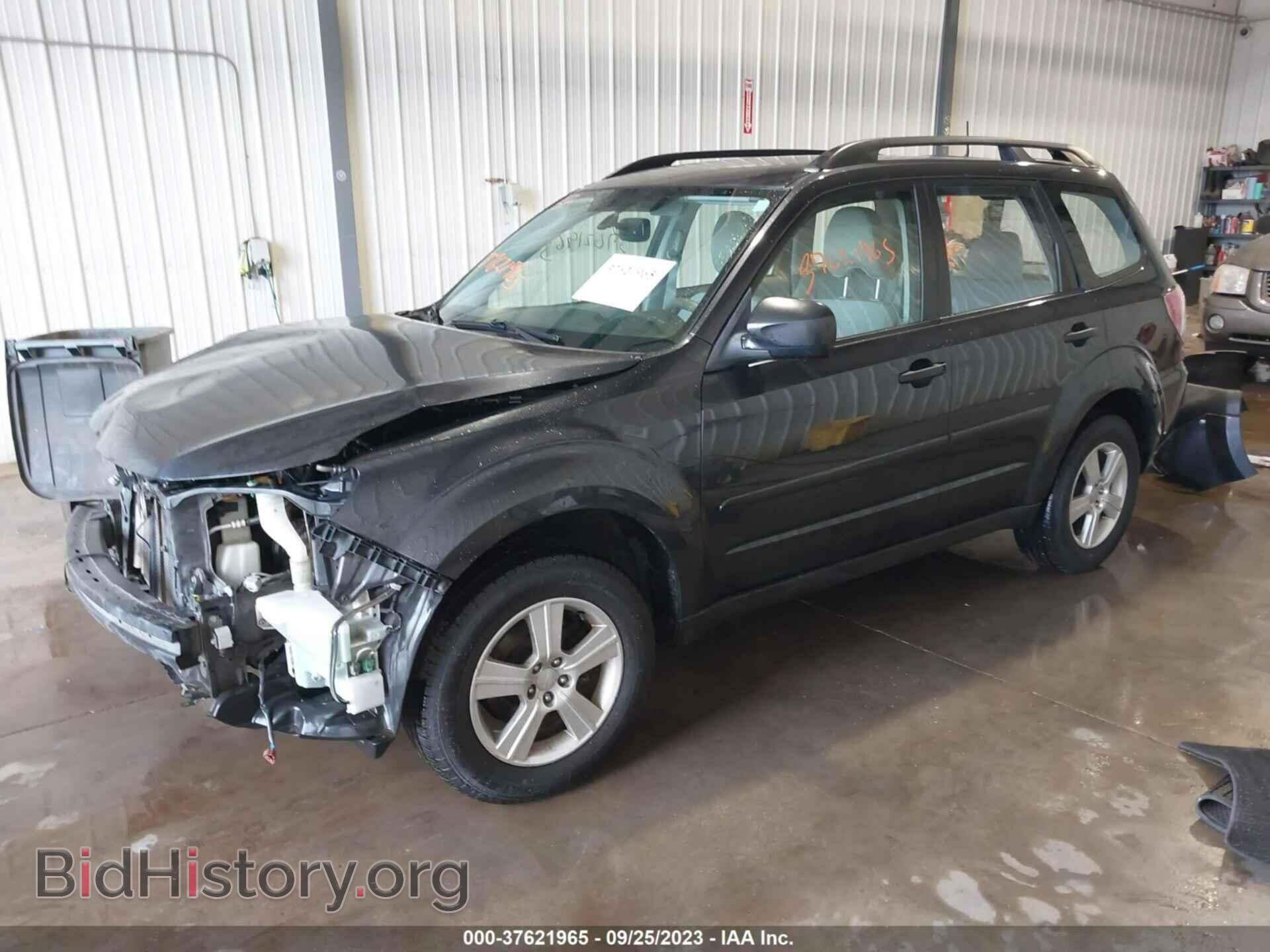 2013 SUBARU FORESTER - VIN: JF2SHABC8DH440345 - Фото 2