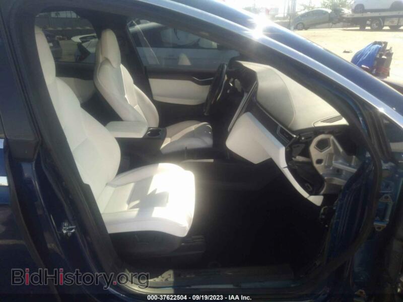 2017 Tesla MODEL X (VIN 5YJXCBE21HF076240) — фото 5 из 17