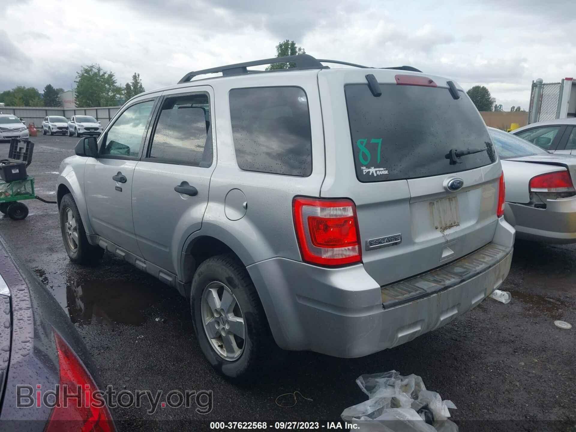 2010 FORD ESCAPE - VIN: 1FMCU9D77AKB01339 - Фото 3