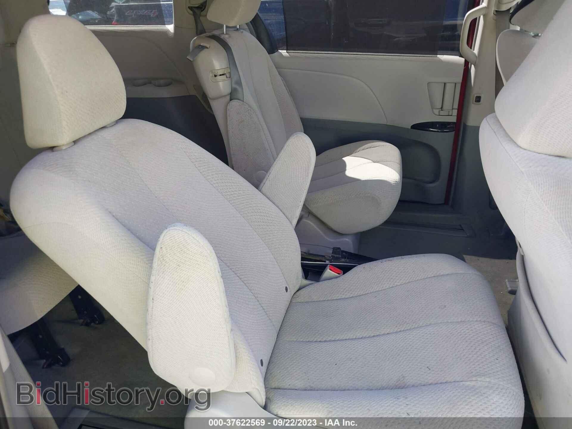 2012 TOYOTA SIENNA - VIN: 5TDKK3DC2CS197974 - Фото 8
