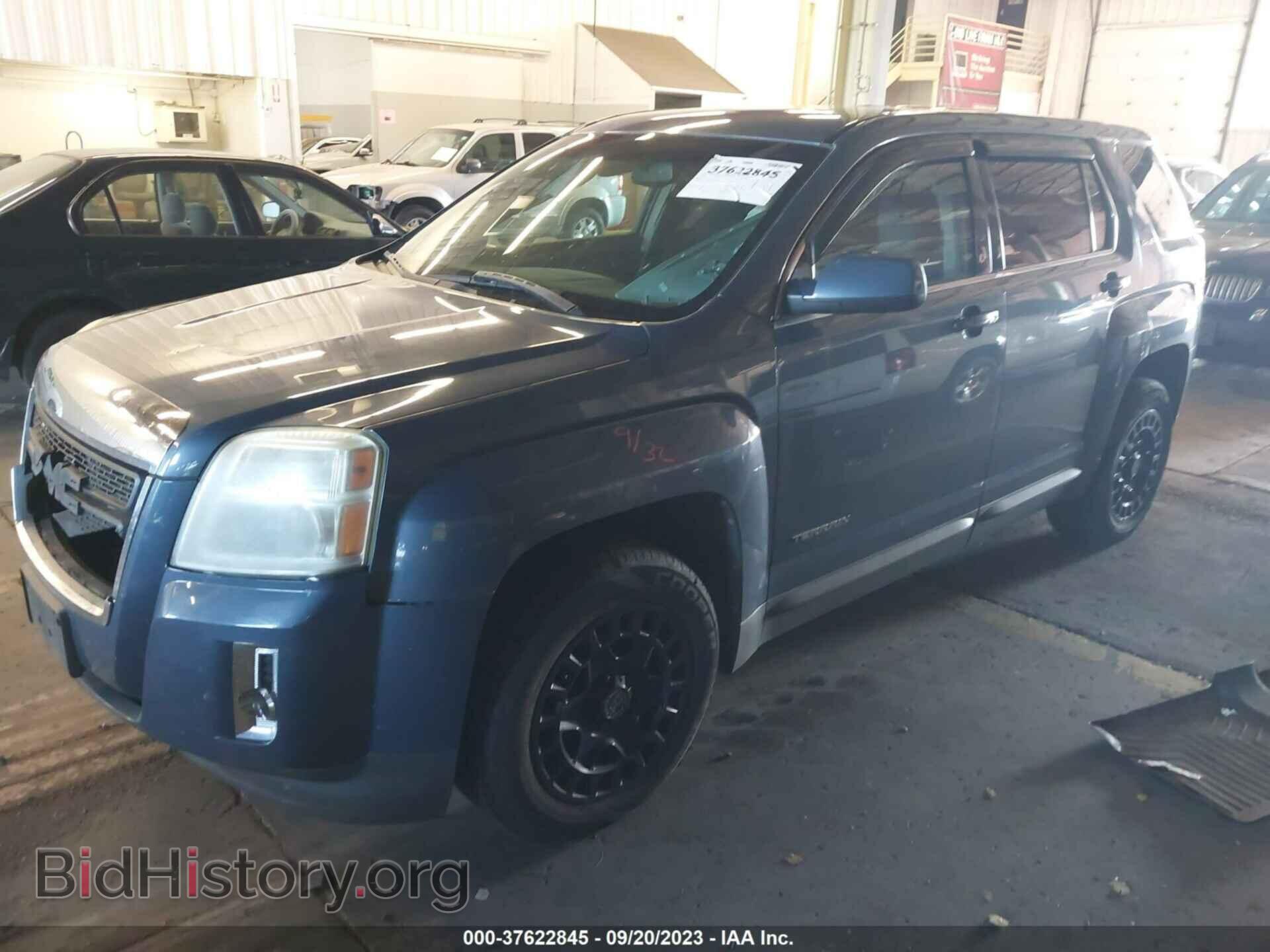 2011 GMC TERRAIN - VIN: 2CTFLREC1B6394955 - Фото 2