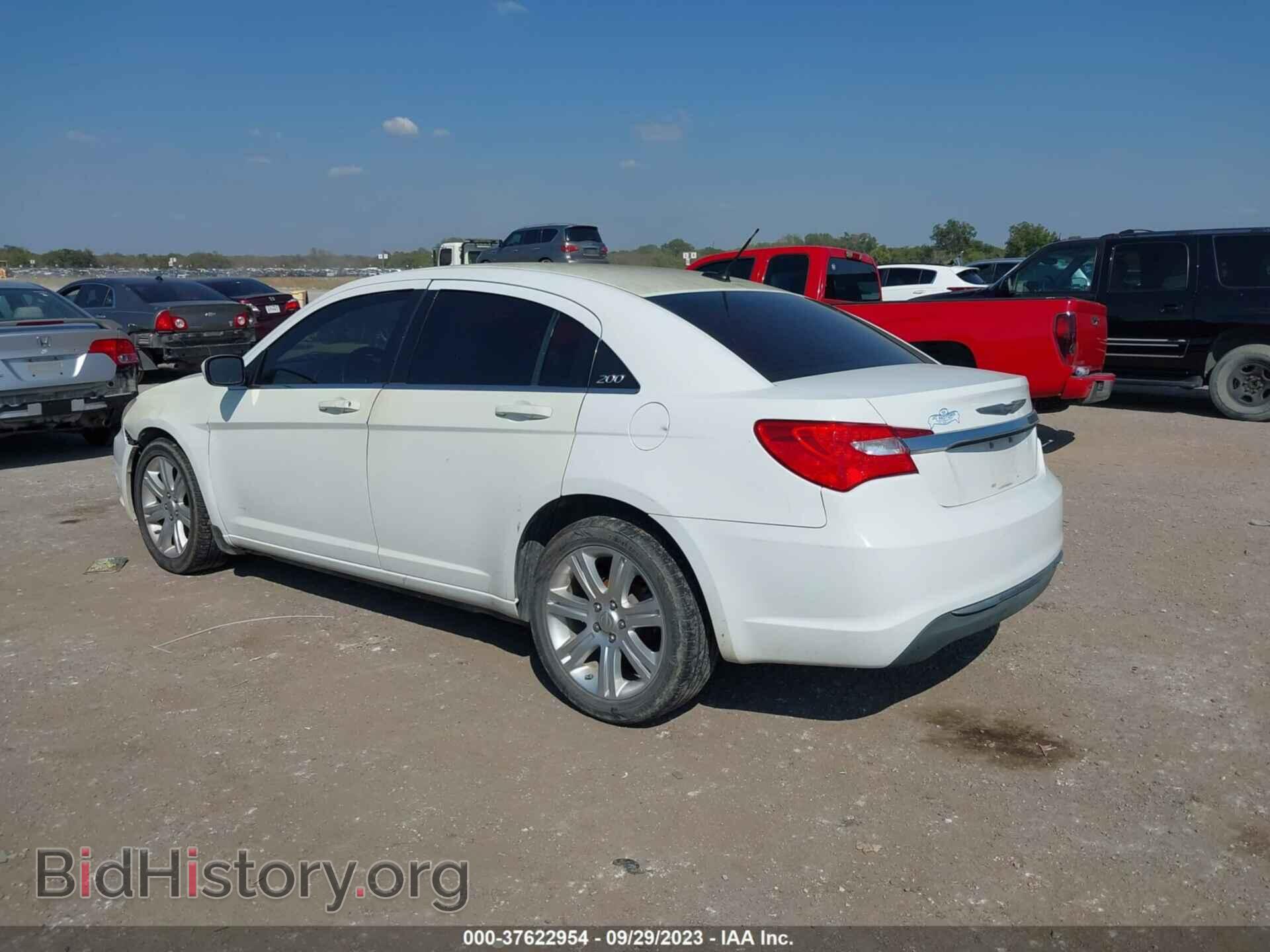 2013 CHRYSLER 200 - VIN: 1C3CCBAB9DN761784 - Фото 3
