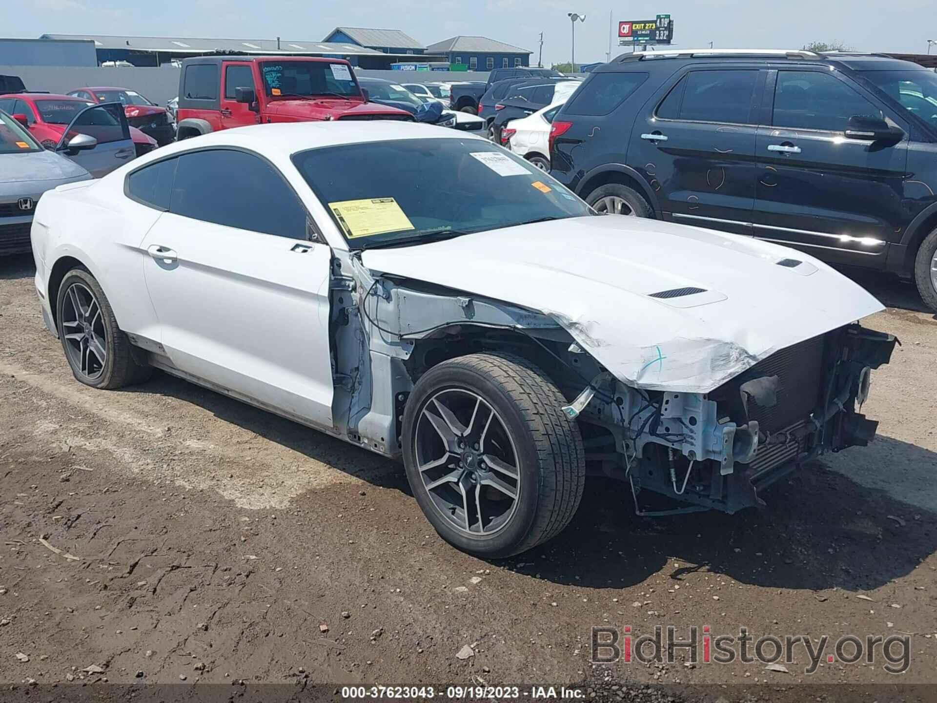 Photo 1FA6P8TH0J5115570 - FORD MUSTANG 2018