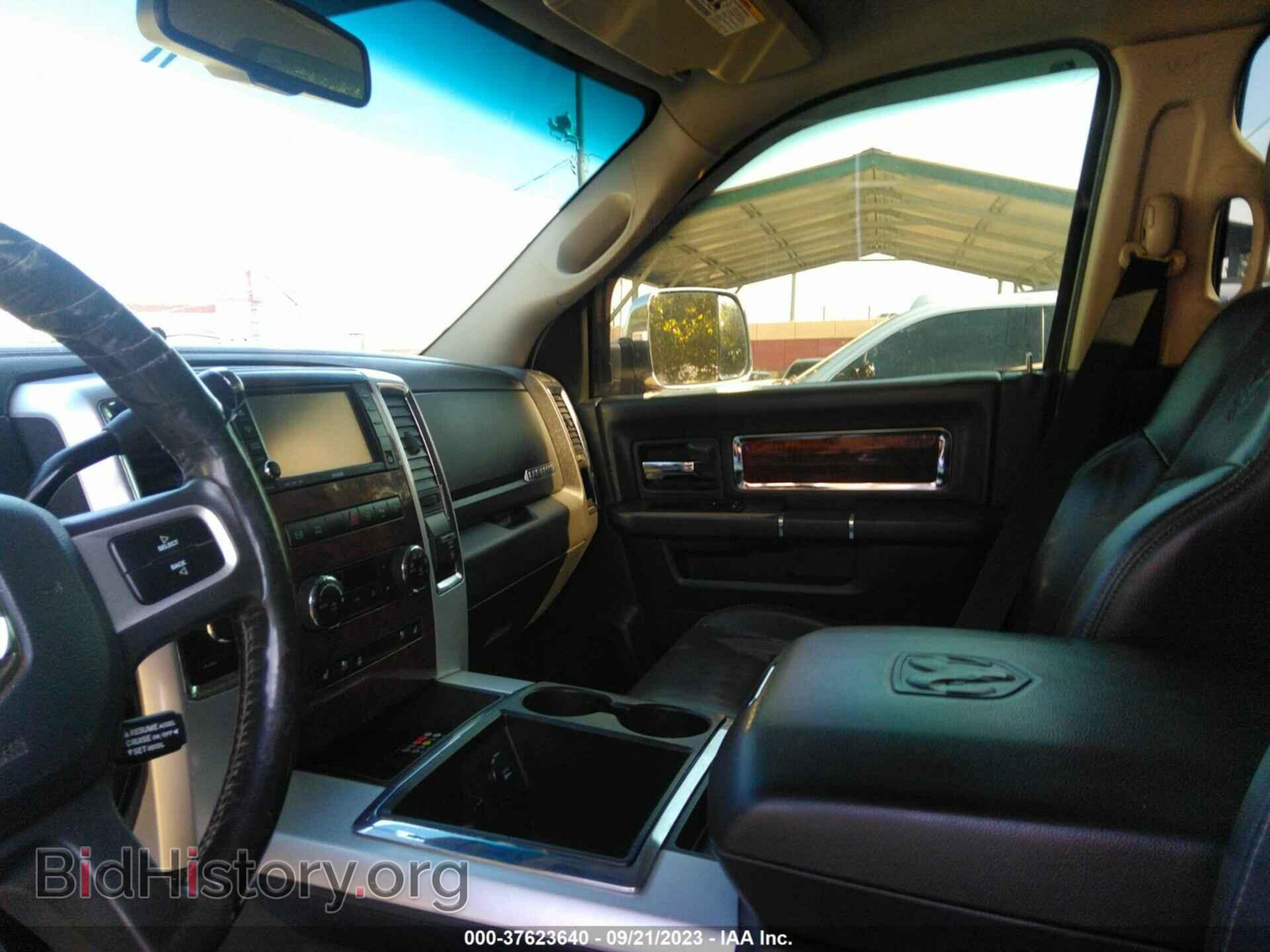 2011 RAM 2500 - VIN: 3D7UT2CL3BG509059 - Photo 5