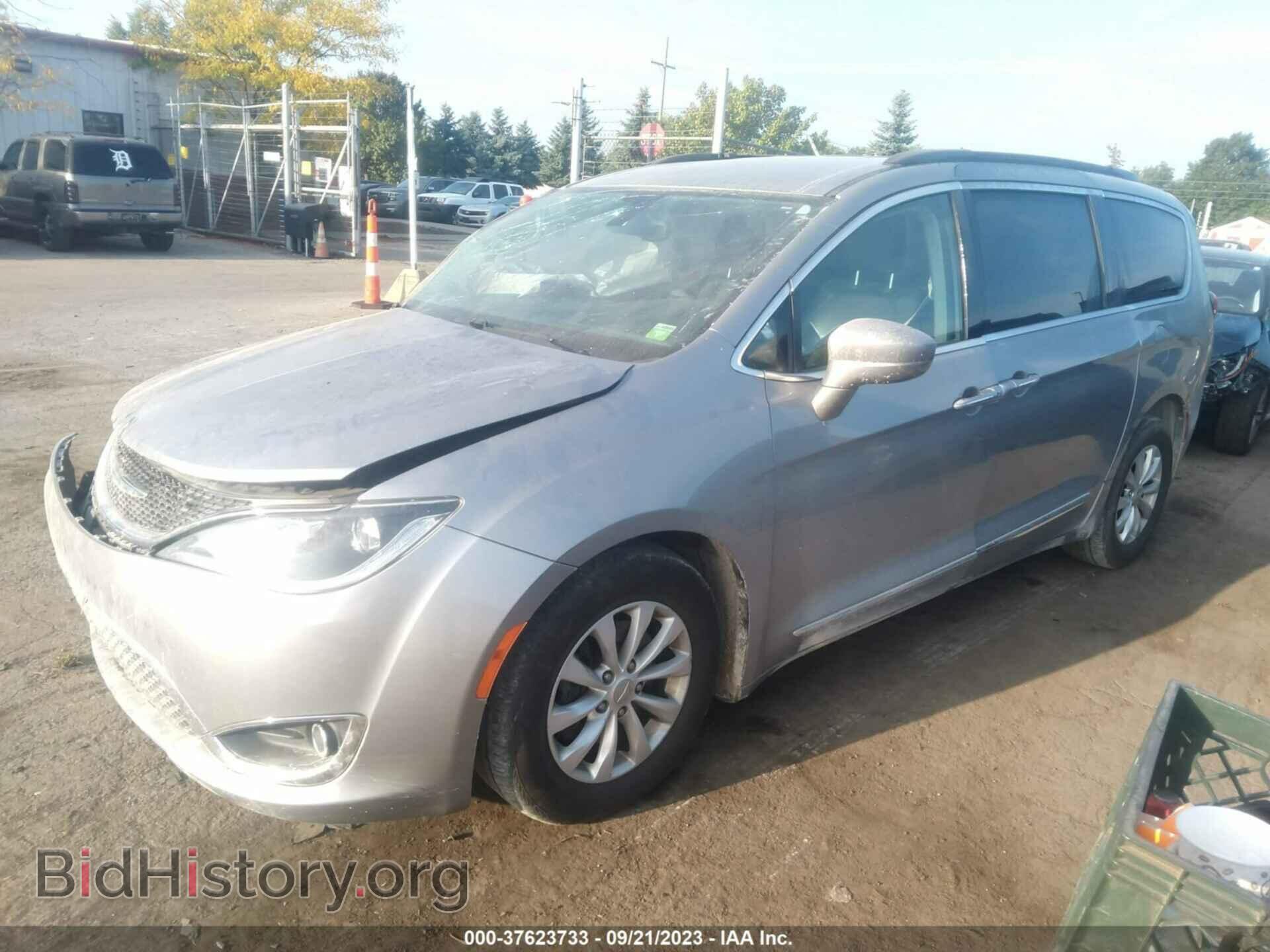 2017 CHRYSLER PACIFICA - VIN: 2C4RC1BG9HR576282 - Фото 2