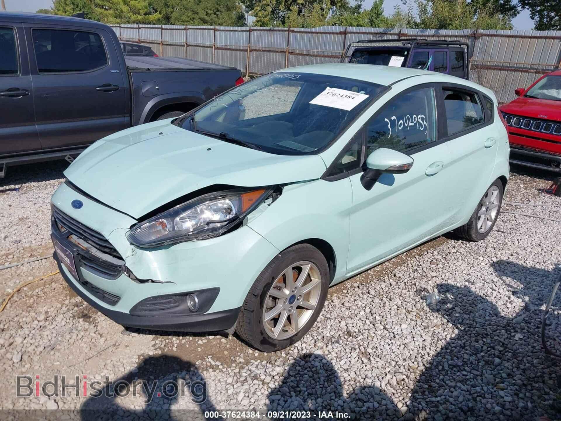 2017 FORD FIESTA - VIN: 3FADP4EJ8HM125641 - Фото 2