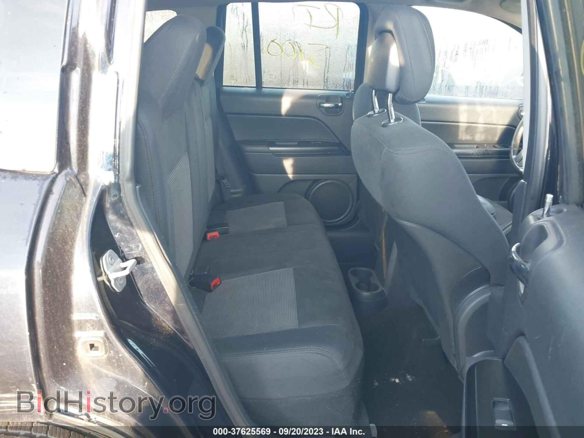 2011 JEEP COMPASS - VIN: 1J4NF1FB8BD134571 - Photo 8
