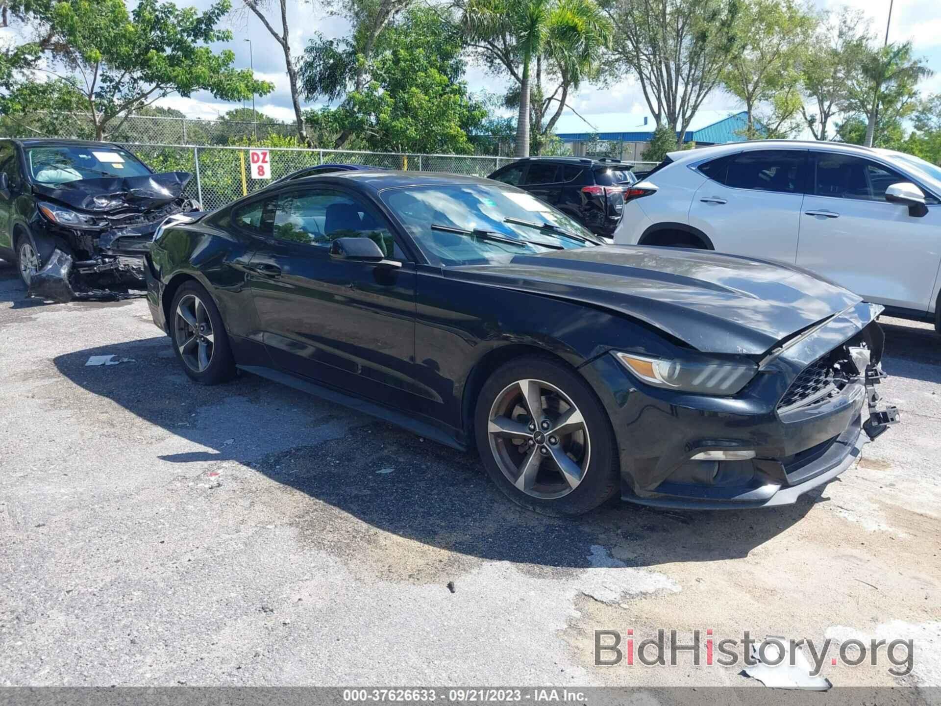 Photo 1FA6P8AM0F5377760 - FORD MUSTANG 2015