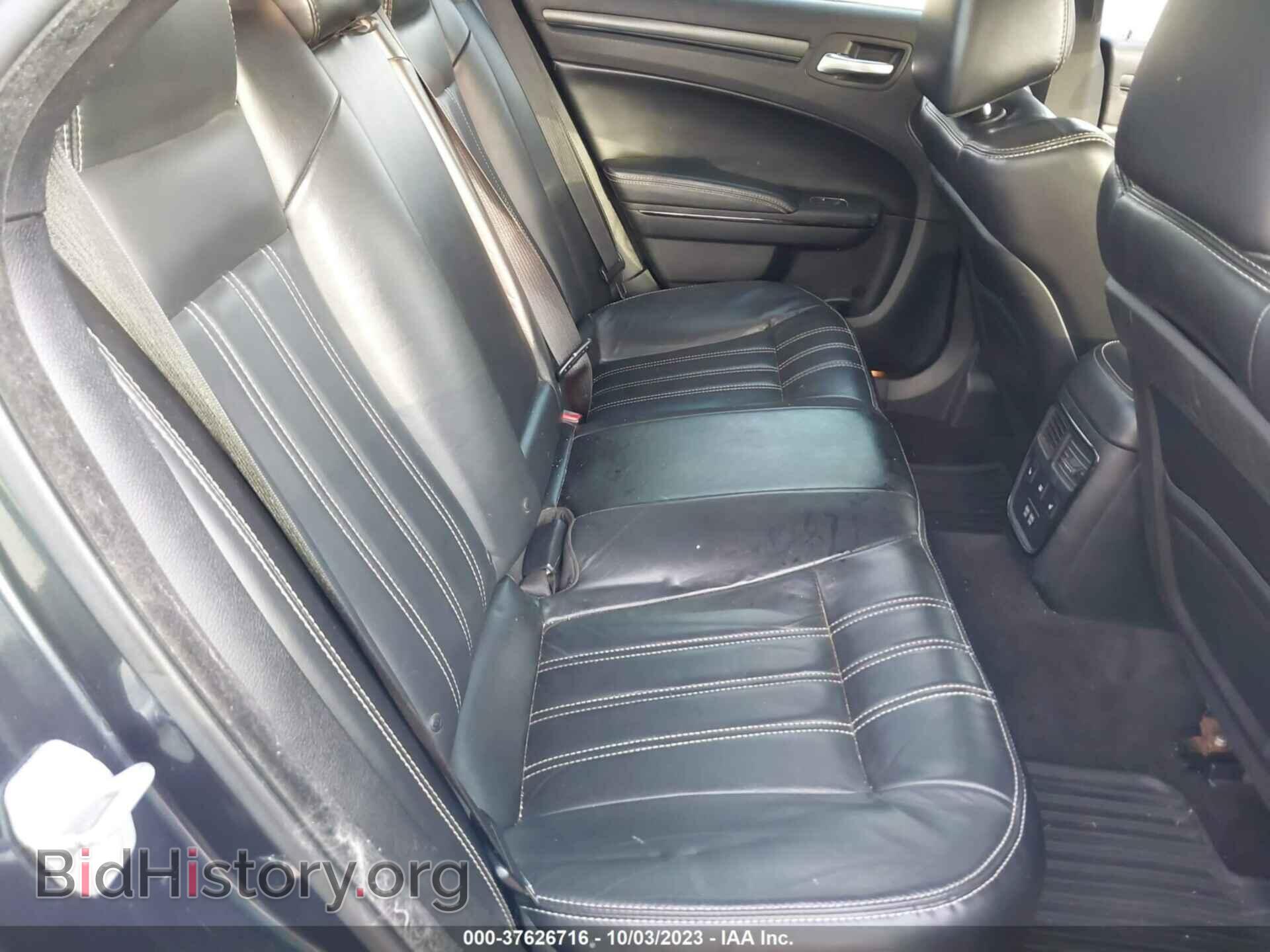 2016 CHRYSLER 300 - VIN: 2C3CCAGG5GH142576 - Фото 8