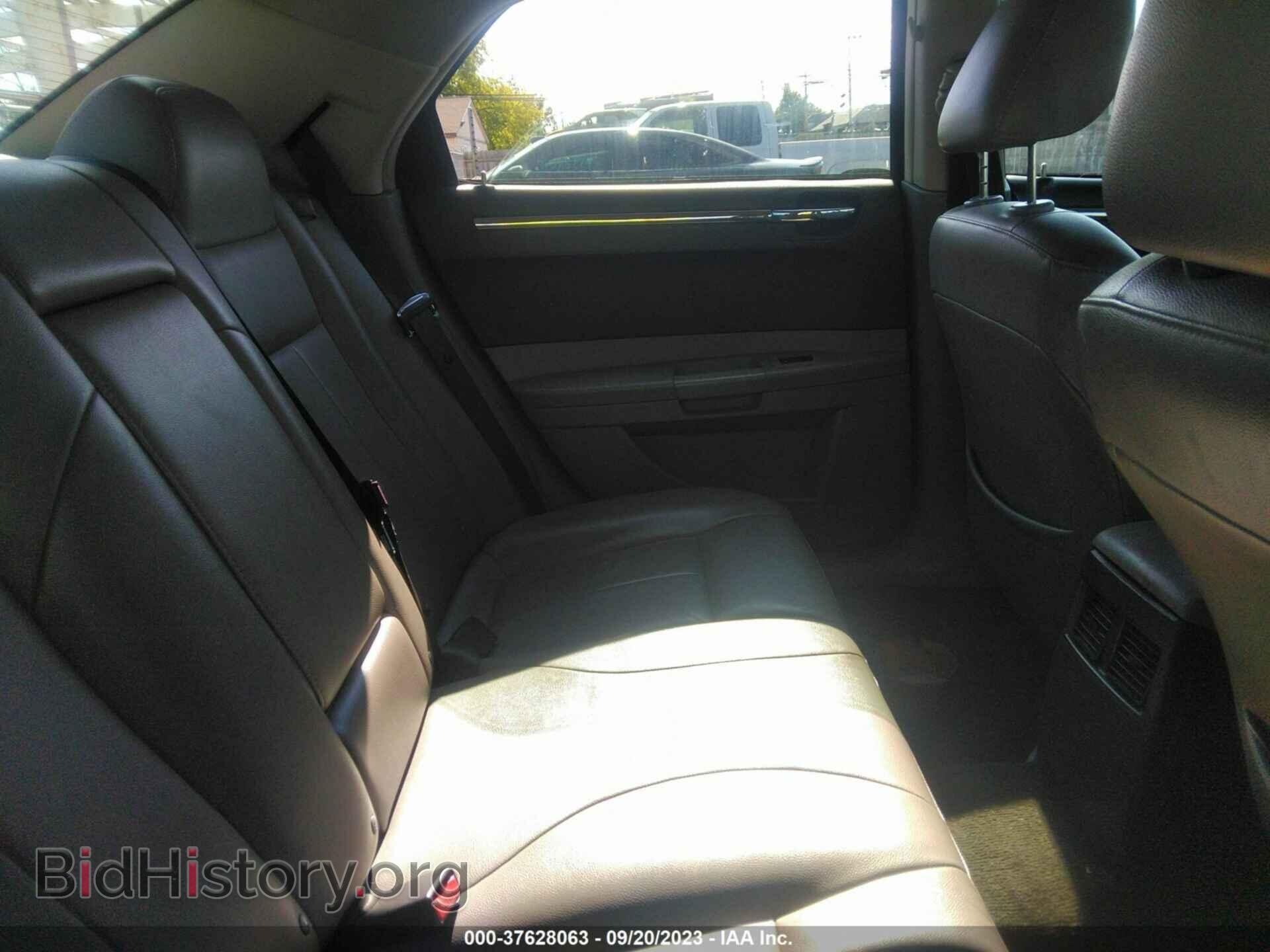 2007 CHRYSLER 300 - VIN: 2C3KA53G97H828277 - Фото 8