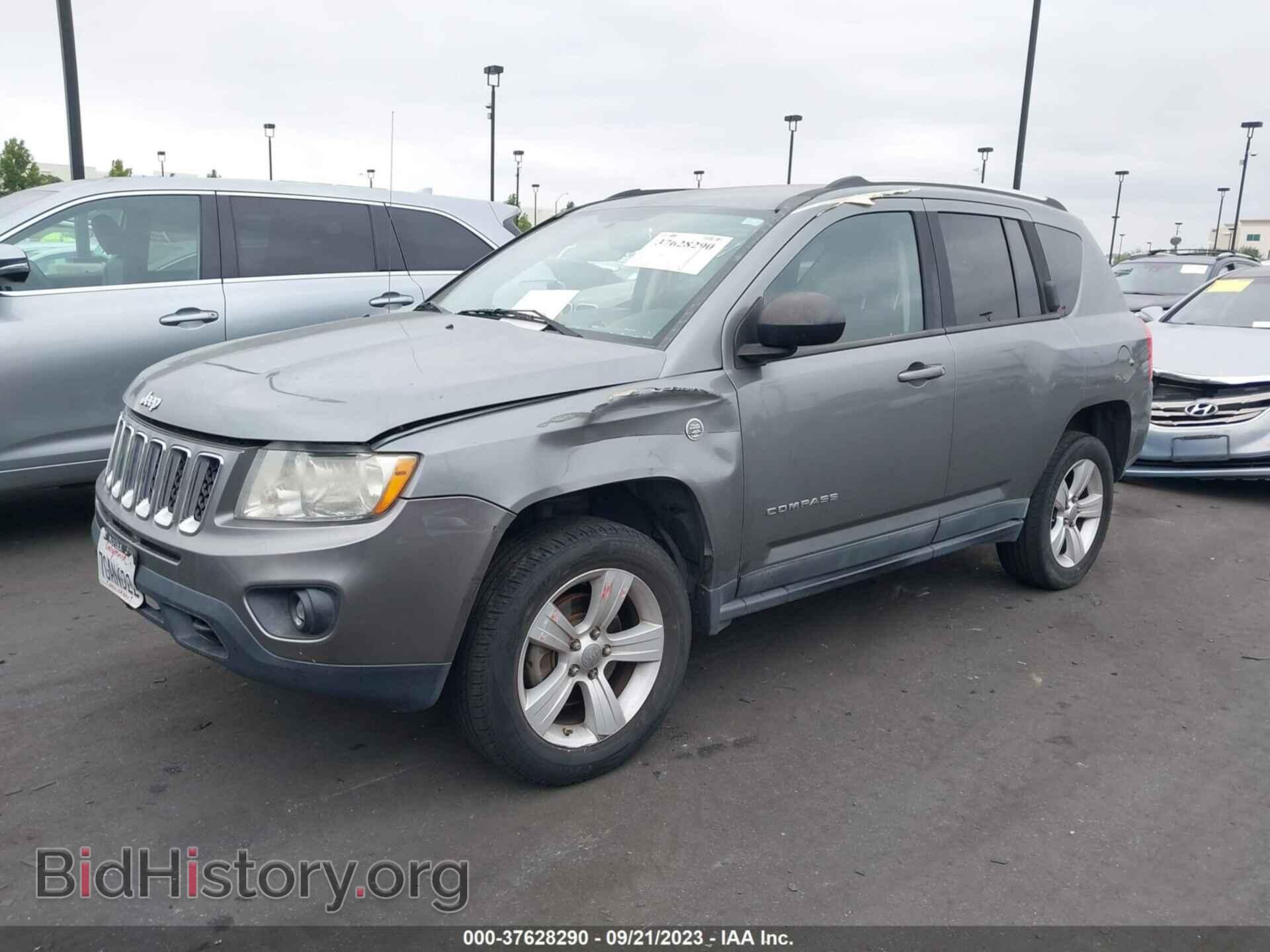 2011 JEEP COMPASS - VIN: 1J4NF1FB5BD230075 - Фото 2