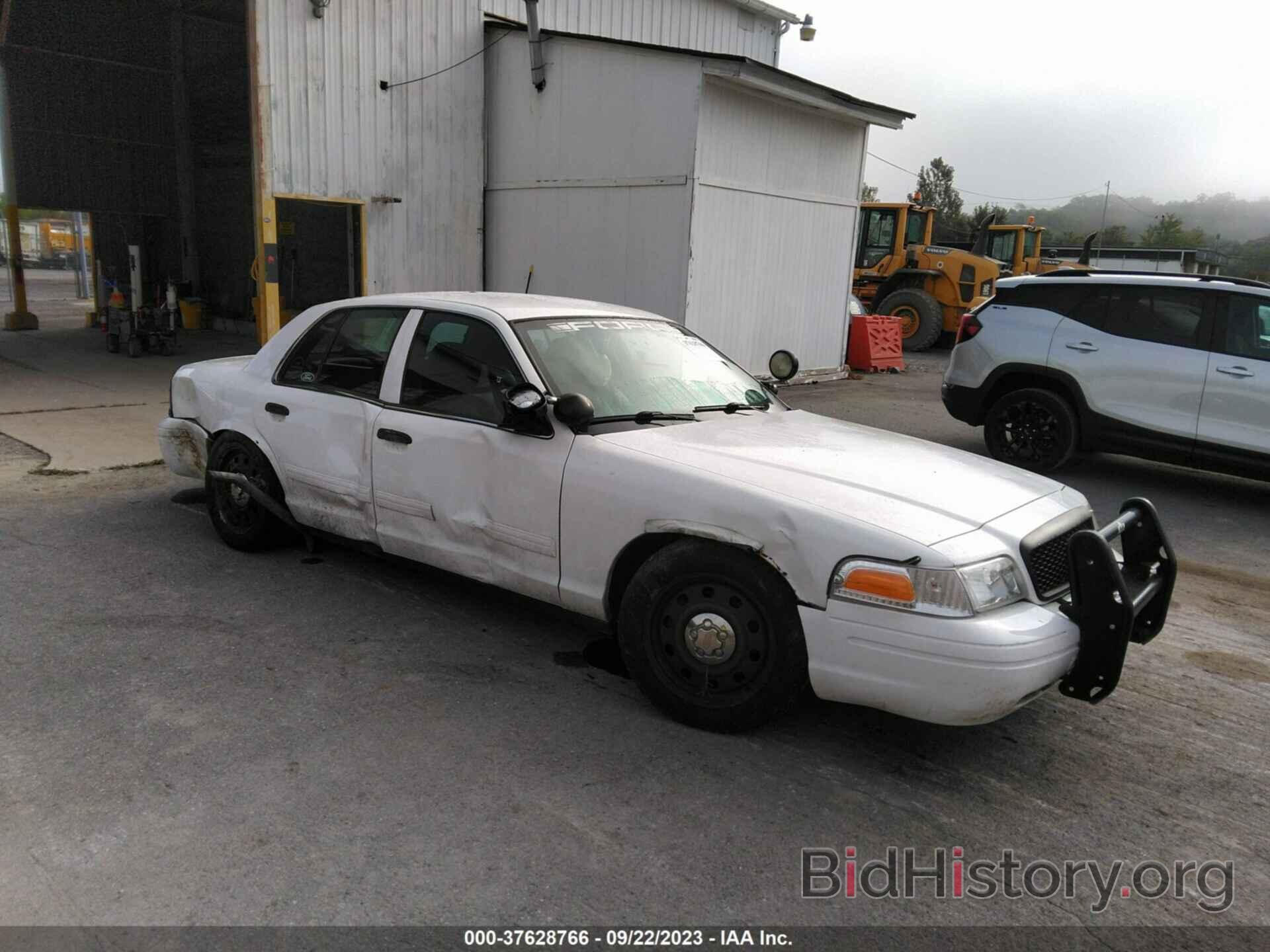 Photo 2FABP7BV5BX117525 - FORD POLICE INTERCEPTOR 2011