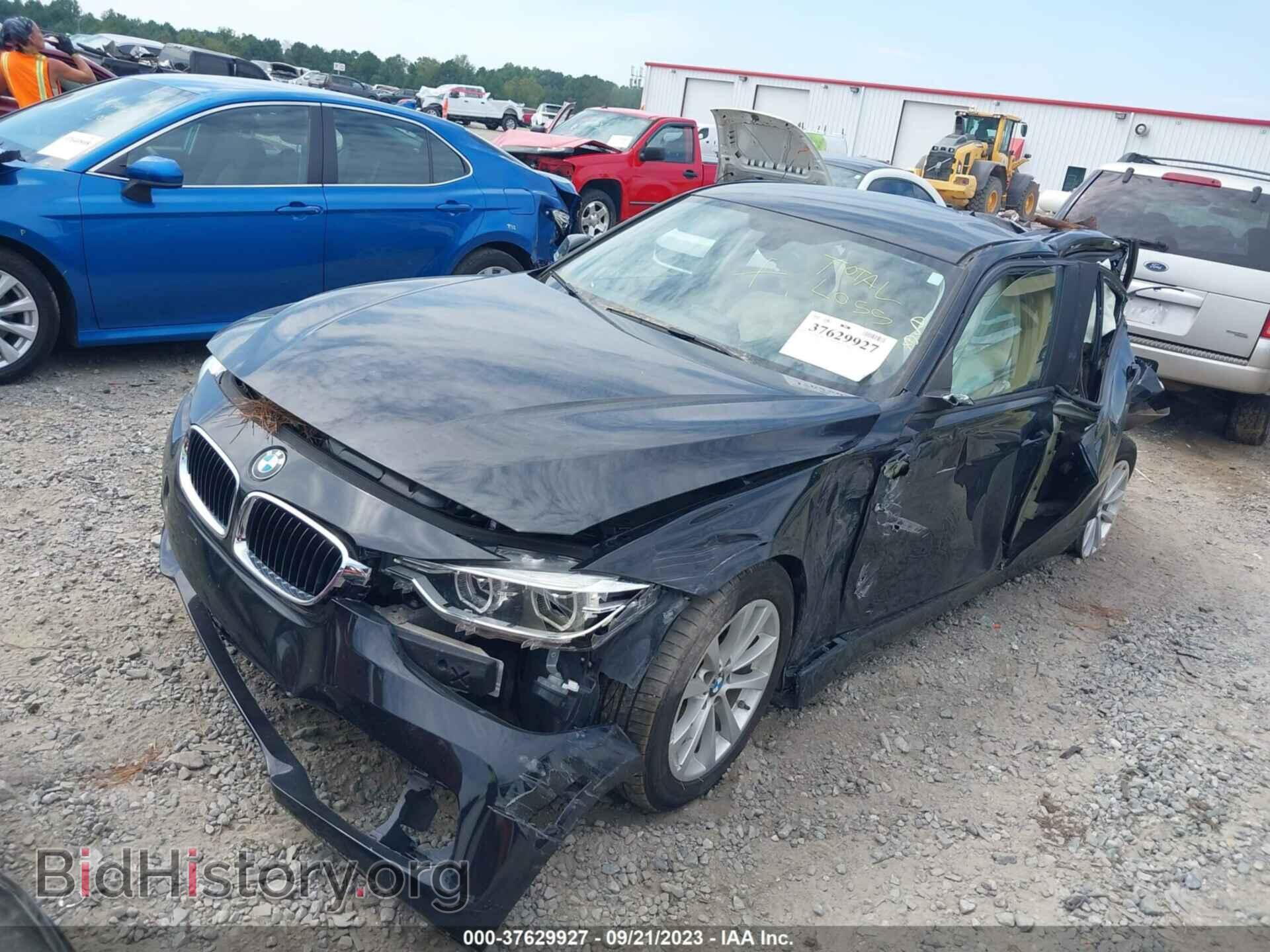 2018 BMW 320I - VIN: WBA8E1G53JNU92231 - Фото 2