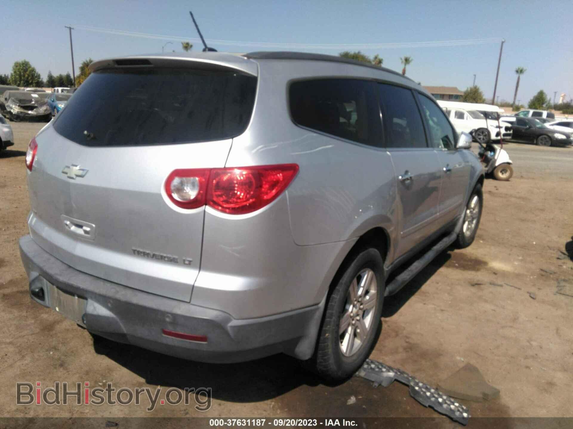 2012 CHEVROLET TRAVERSE - VIN: 1GNKVJED8CJ142159 - Фото 4