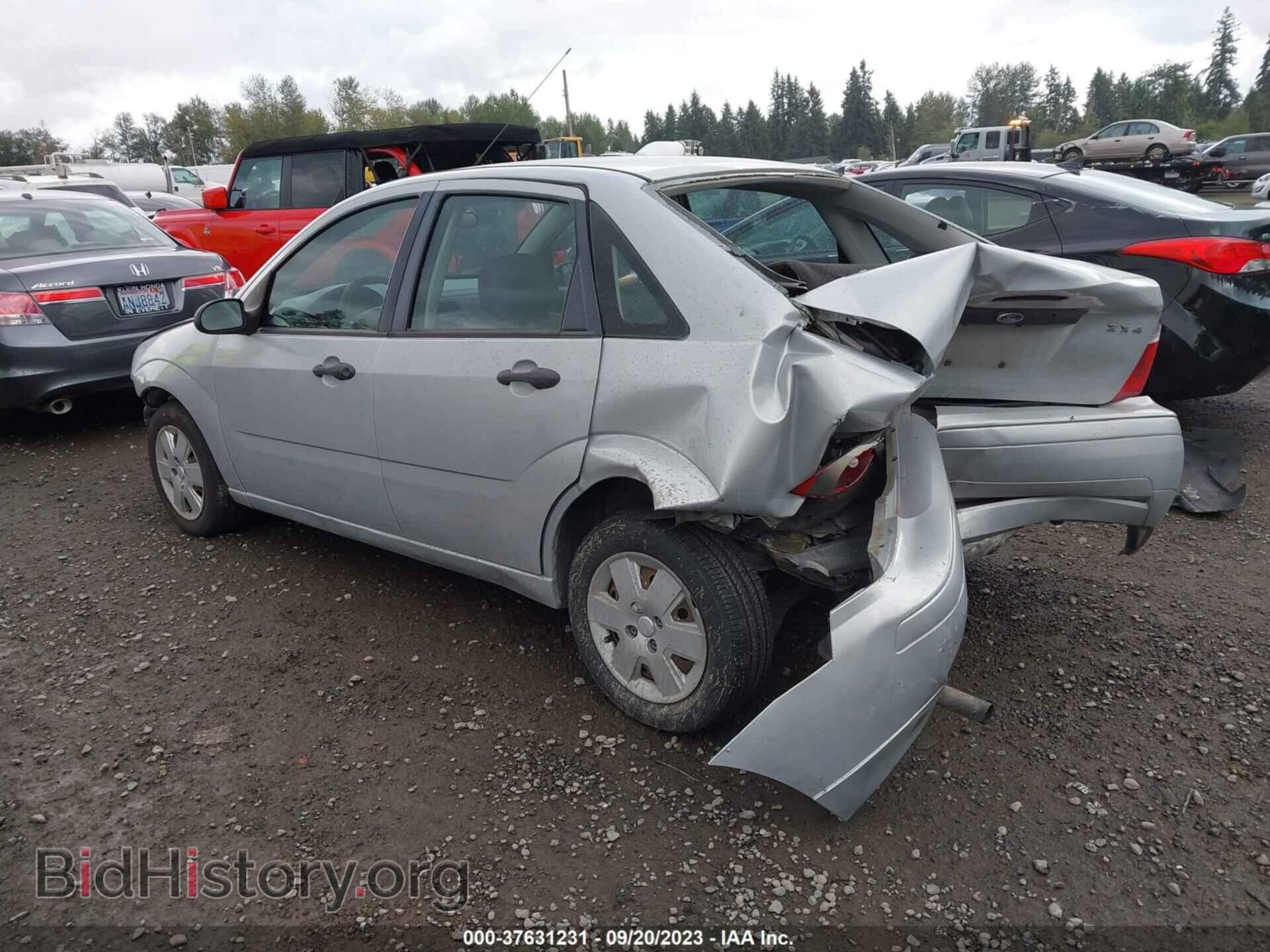 2007 FORD FOCUS - VIN: 1FAFP34N67W366393 - Фото 3
