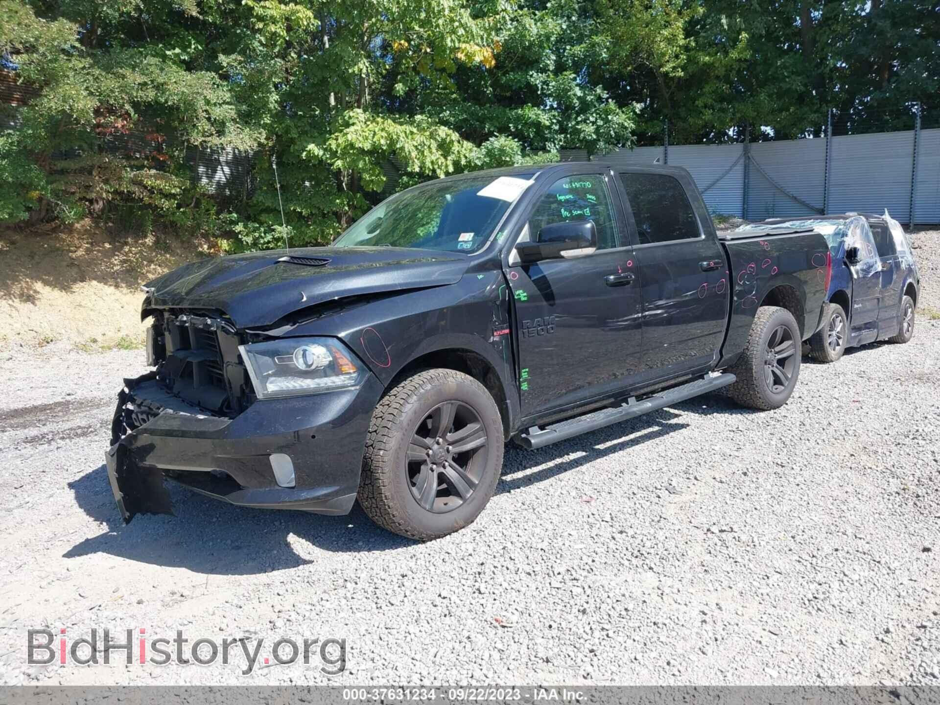 2017 RAM 1500 - VIN: 1C6RR7MT7HS726181 - Фото 2