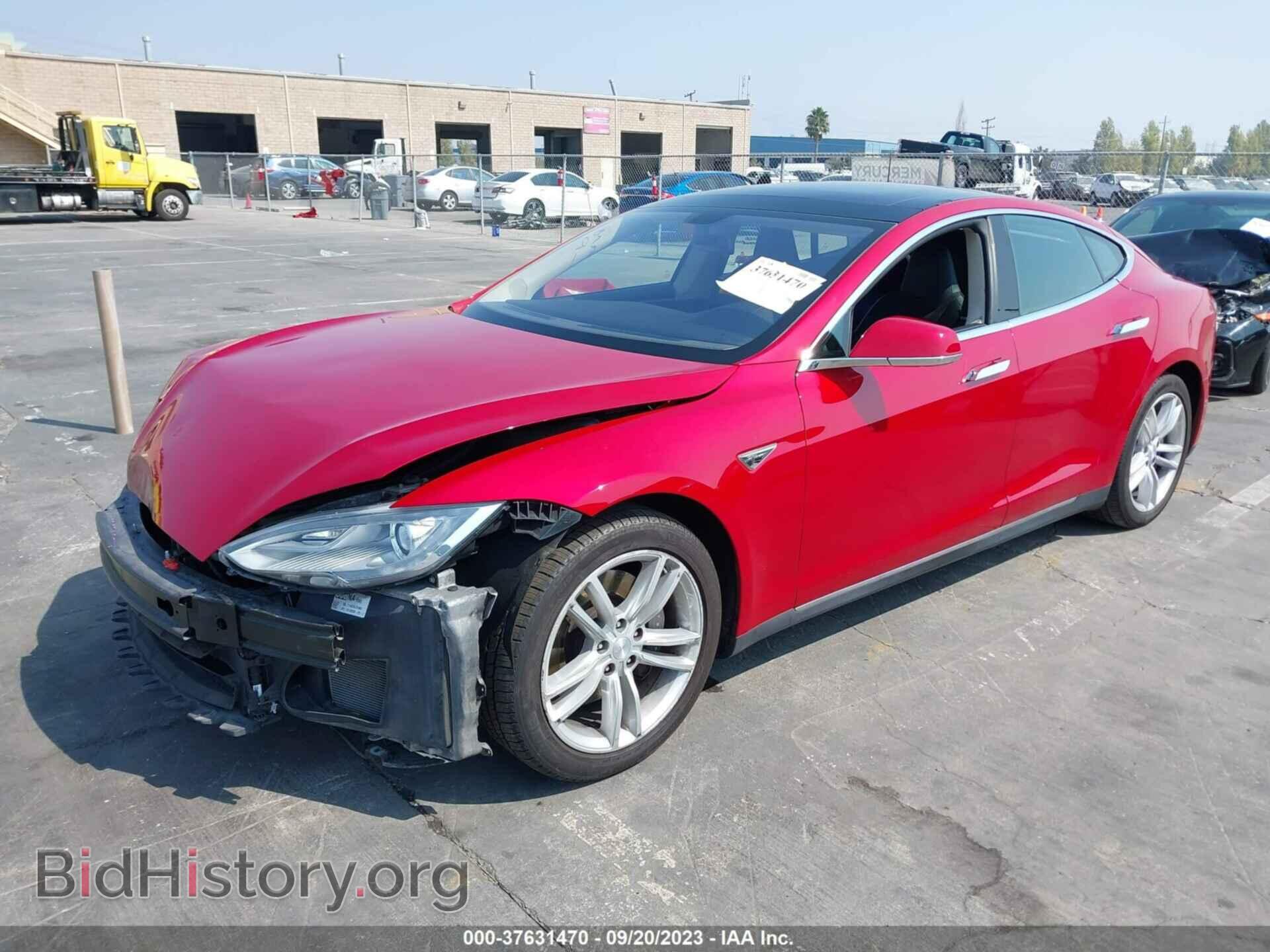 2014 TESLA MODEL S - VIN: 5YJSA1H10EFP35398 - Фото 2