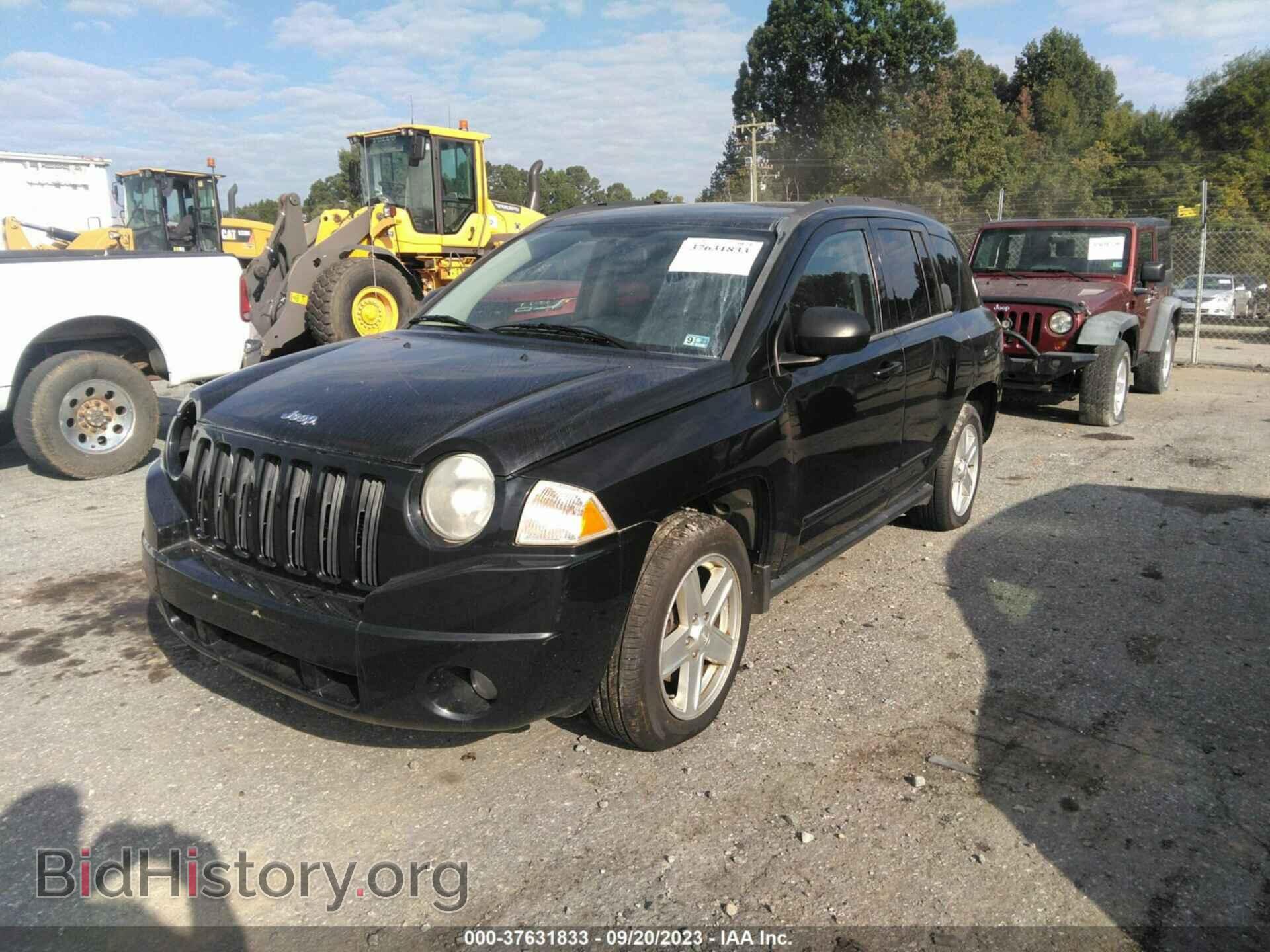 2010 JEEP COMPASS - VIN: 1J4NF4FB6AD513052 - Фото 2