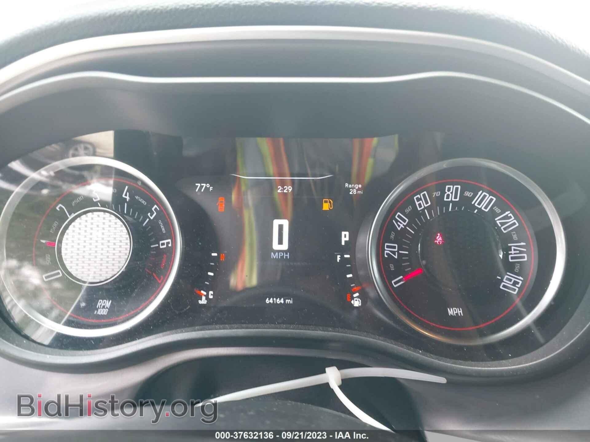 2019 DODGE CHALLENGER - VIN: 2C3CDZAG1KH691687 - Фото 7