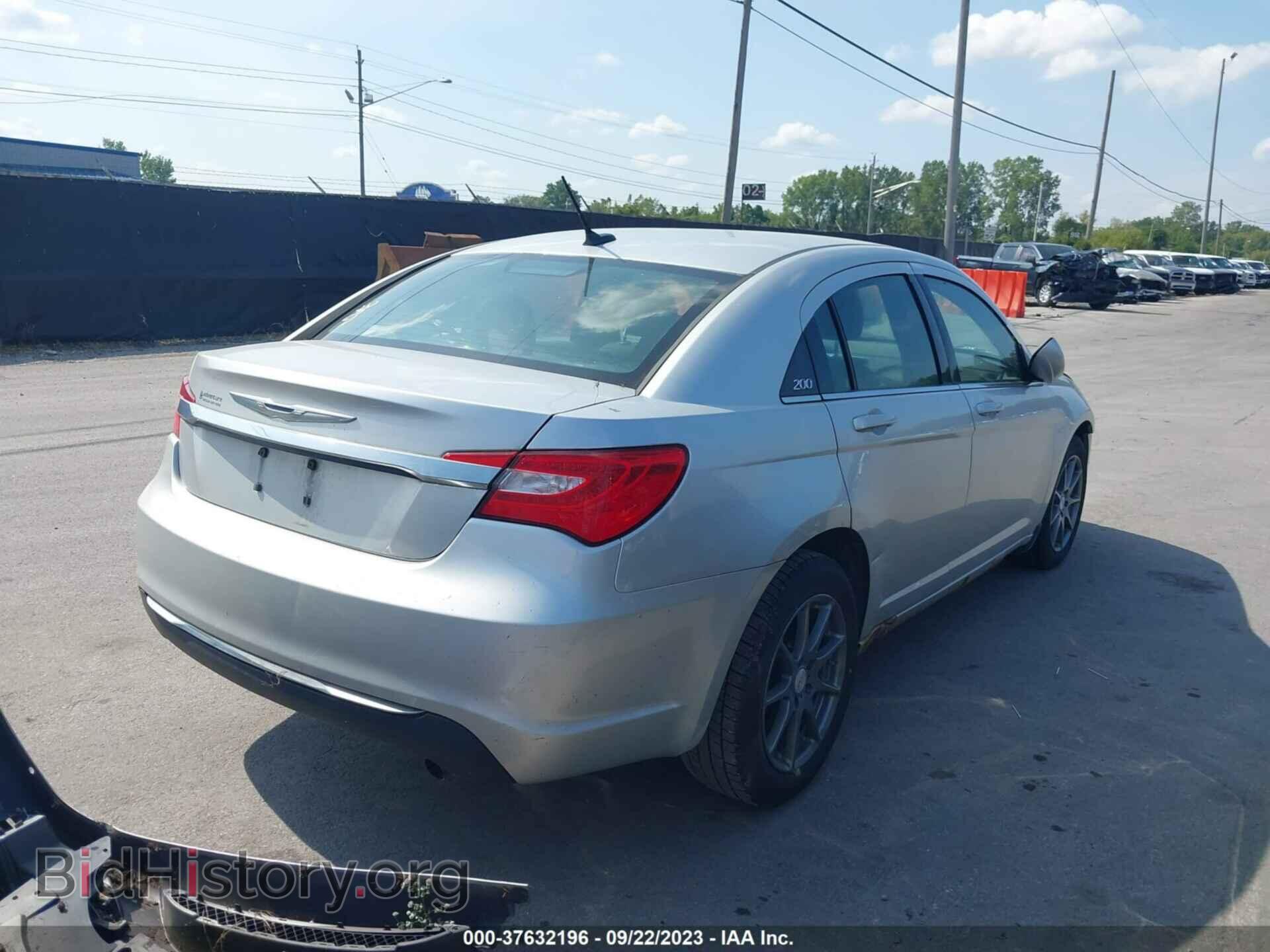 2012 CHRYSLER 200 - VIN: 1C3CCBBB8CN119974 - Photo 4