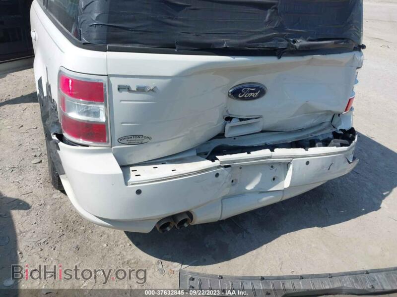 2011 Ford FLEX (VIN 2FMGK5BC4BBD11683) — photo 6 of 16