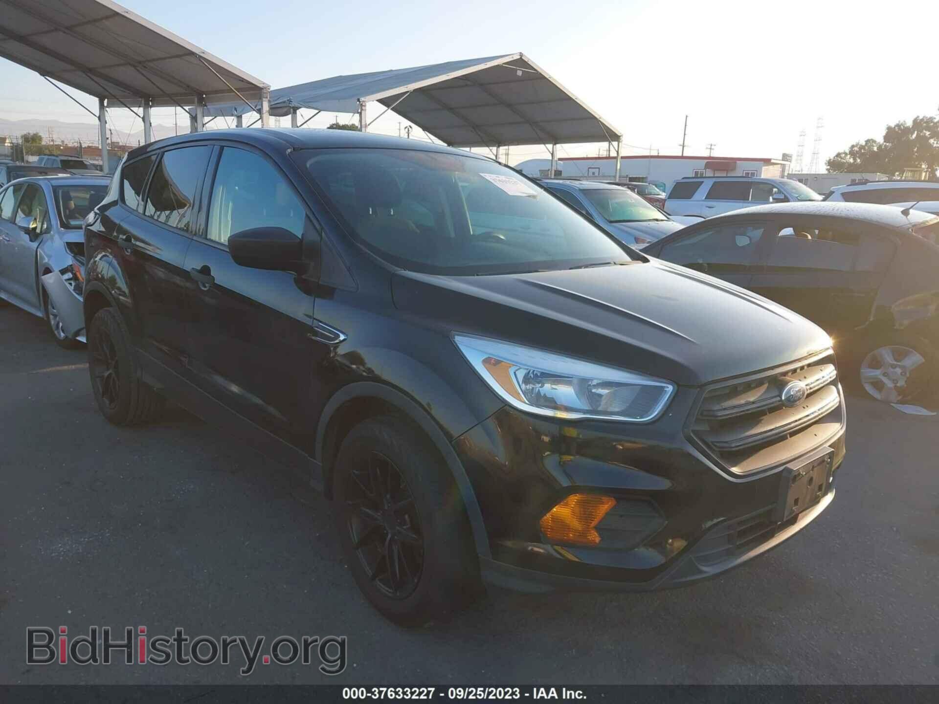 Фотография 1FMCU0F76HUE23977 - FORD ESCAPE 2017