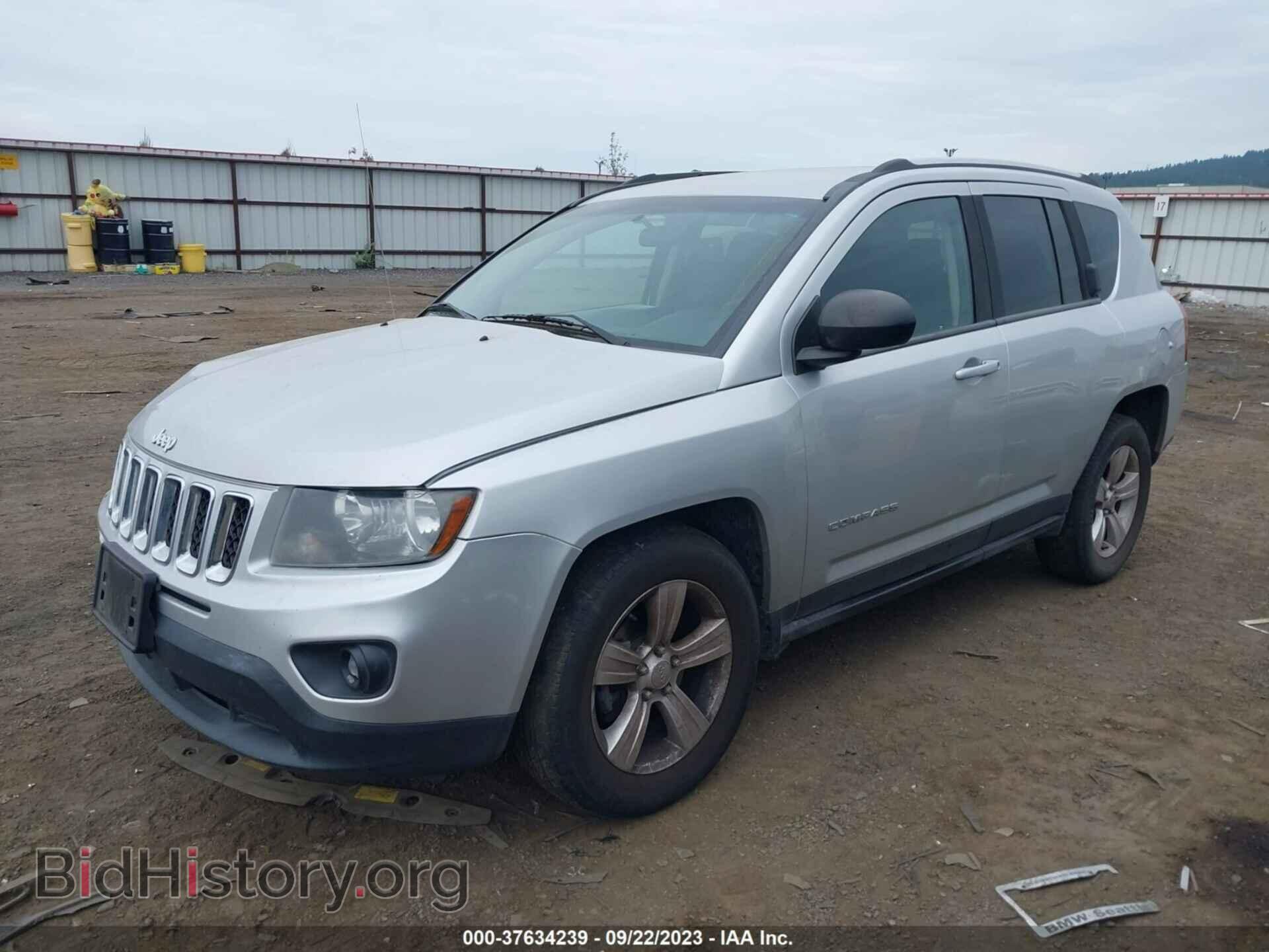 2014 JEEP COMPASS - VIN: 1C4NJDBB8ED518740 - Photo 2