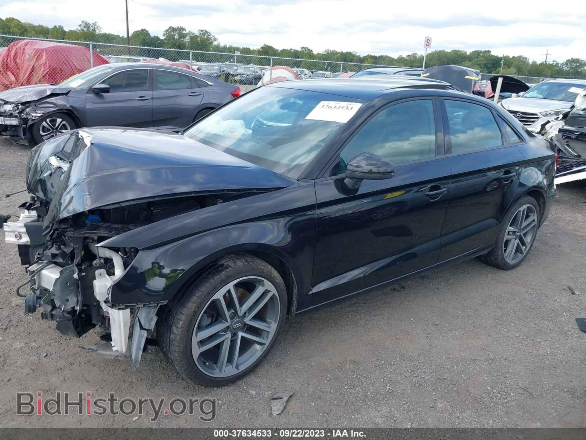 2017 AUDI A3 - VIN: WAUAUGFF6H1051812 - Фото 2