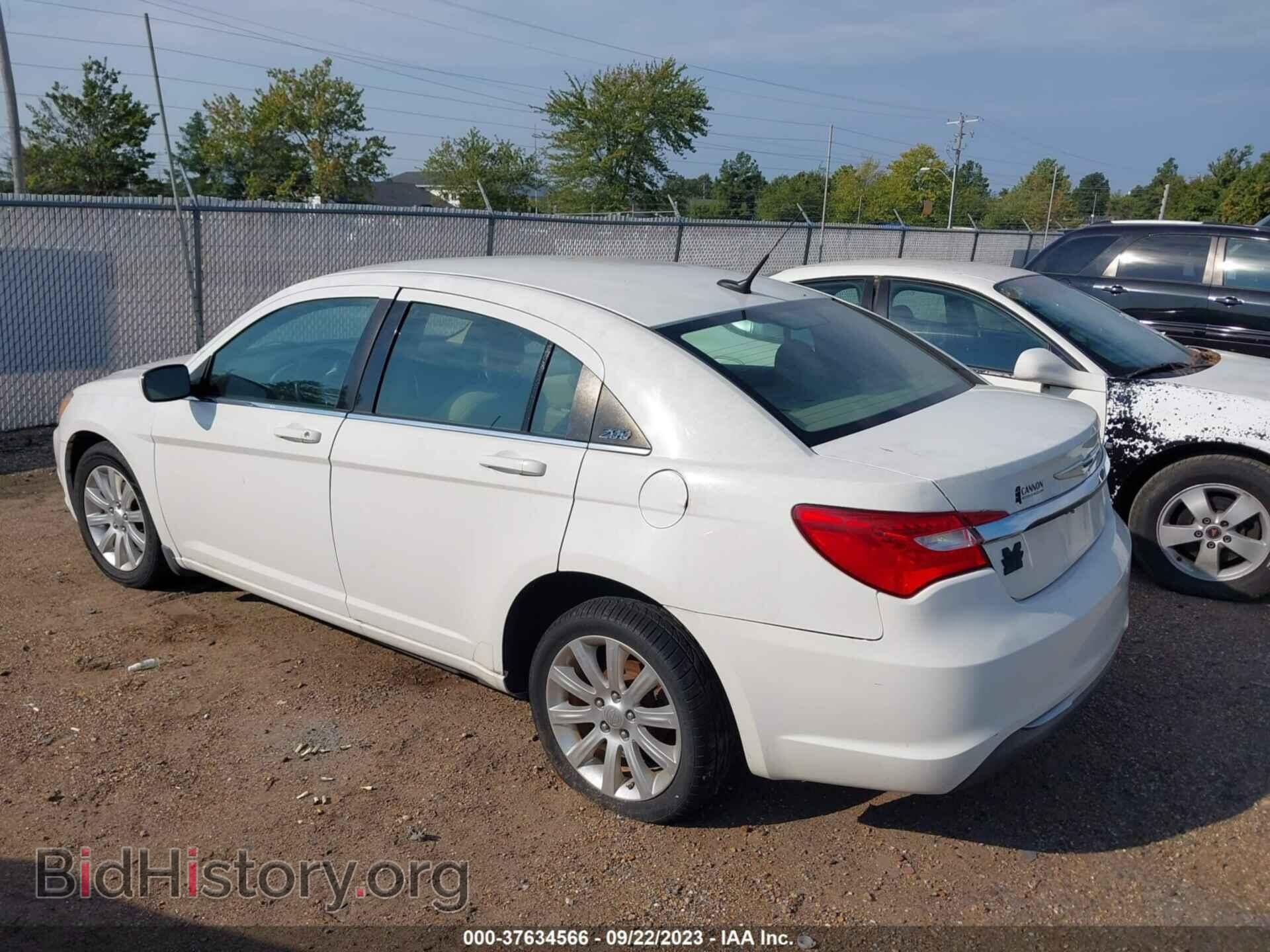 2011 CHRYSLER 200 - VIN: 1C3BC1FB9BN511490 - Фото 3