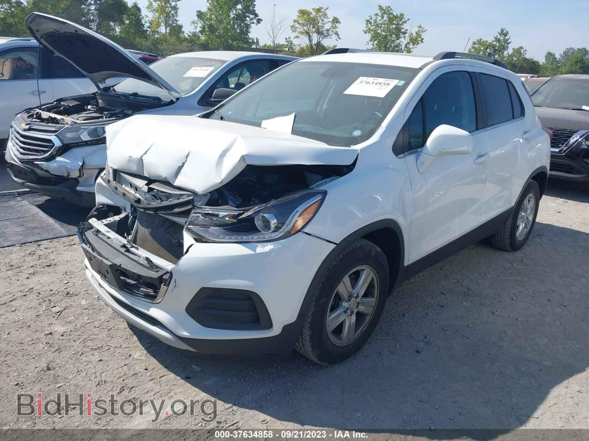 2017 CHEVROLET TRAX - VIN: 3GNCJLSB3HL255208 - Фото 2