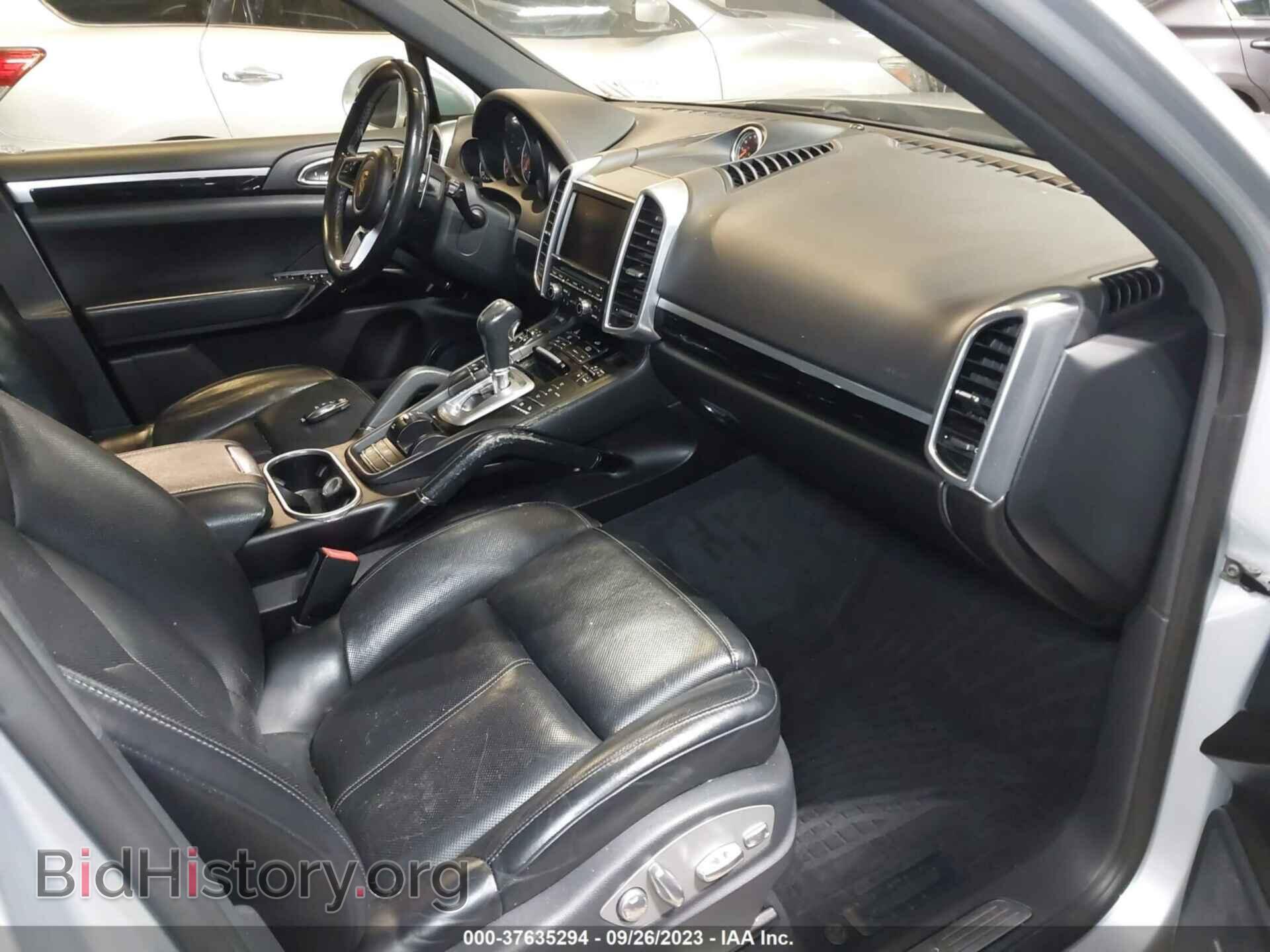 2016 PORSCHE CAYENNE - VIN: WP1AA2A23GLA01065 - Фото 5