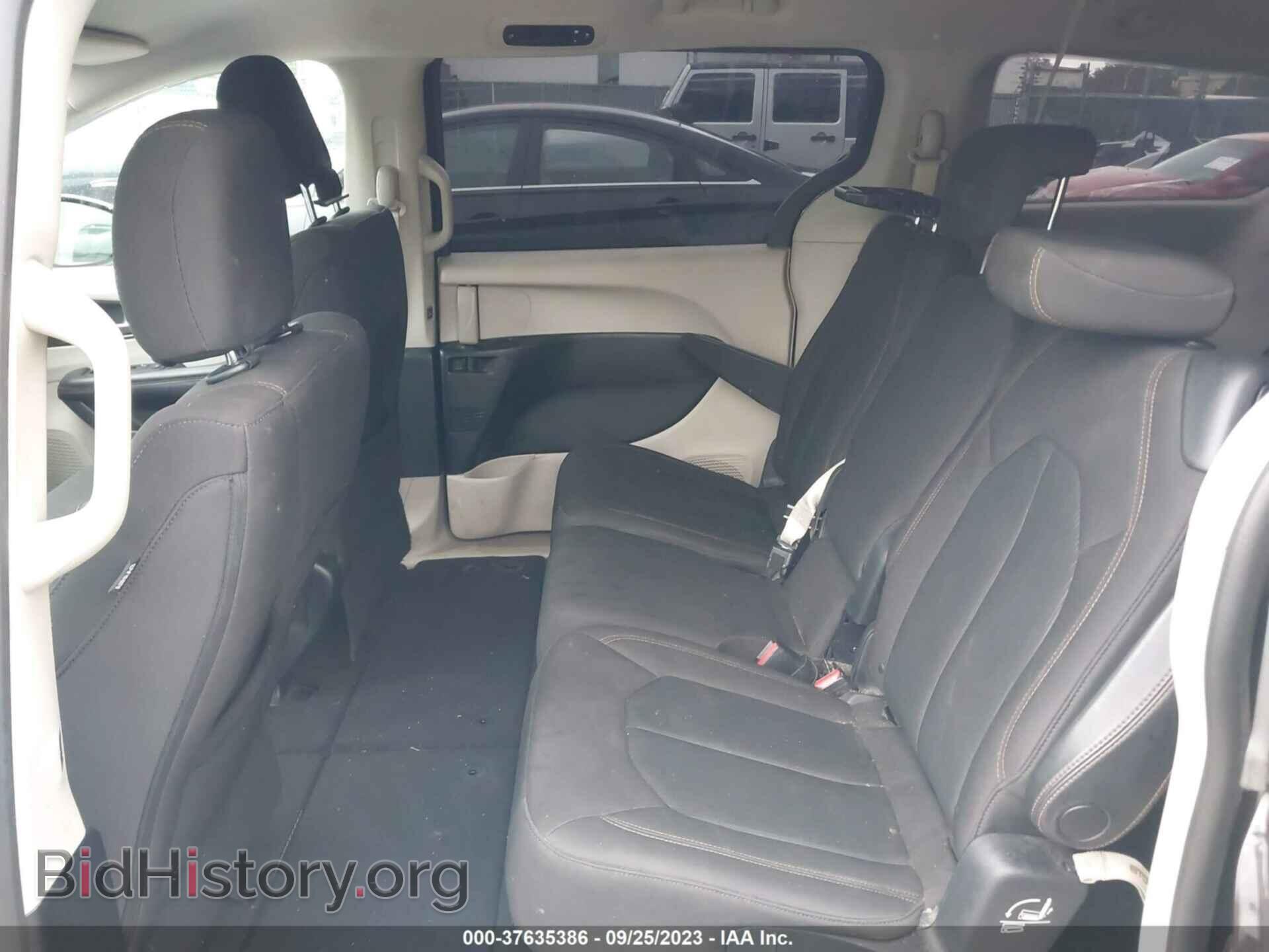2017 CHRYSLER PACIFICA - VIN: 2C4RC1DG9HR723102 - Фото 8