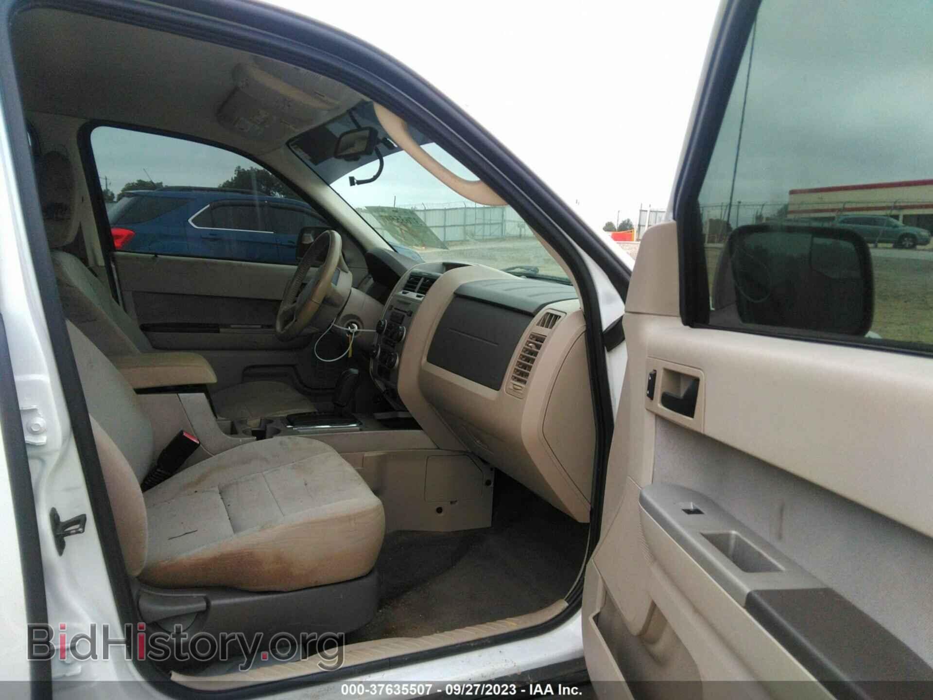 2010 FORD ESCAPE - VIN: 1FMCU0D77AKC90568 - Фото 5