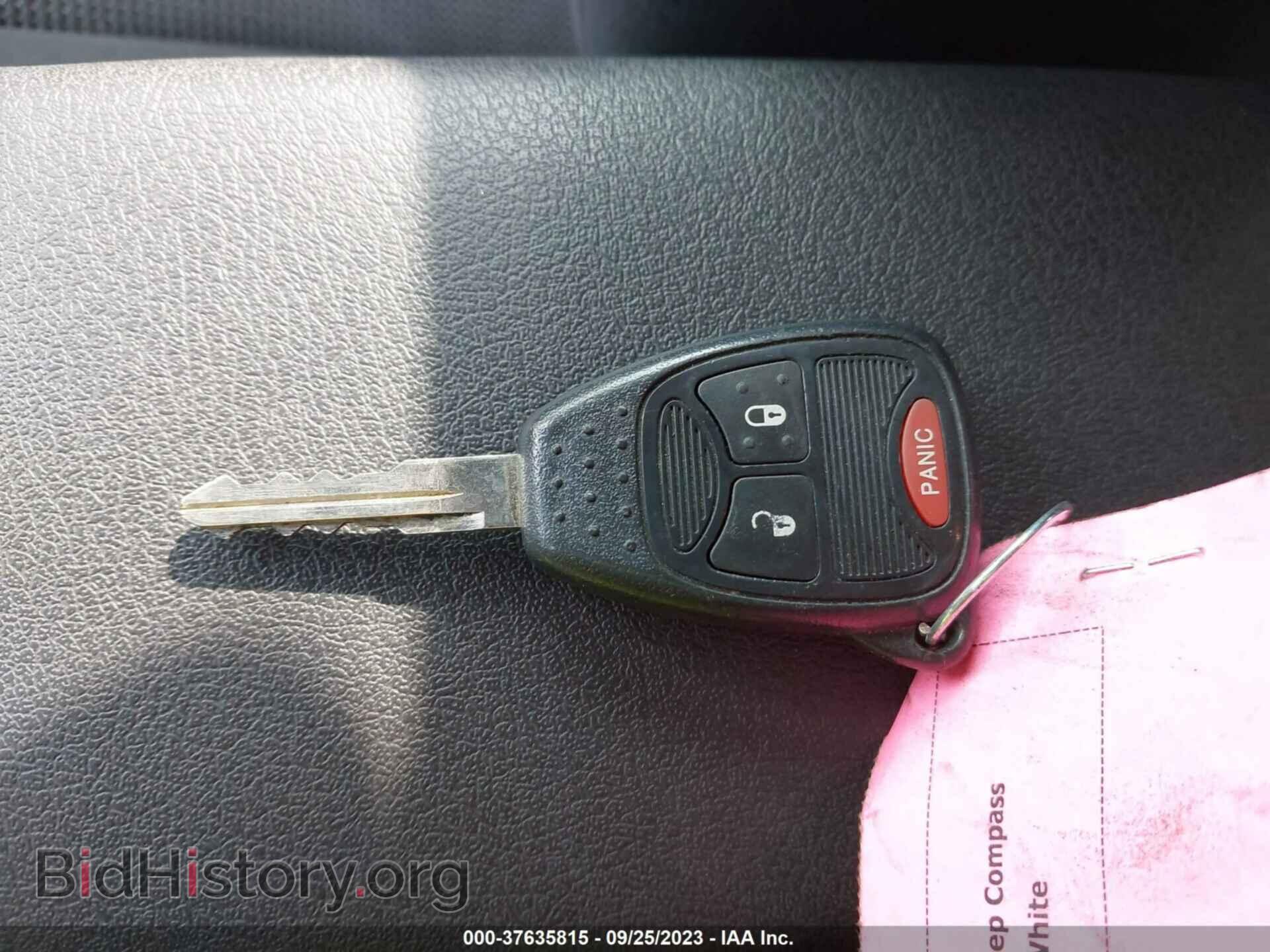 2015 JEEP COMPASS - VIN: 1C4NJDBB9FD416509 - Photo 11