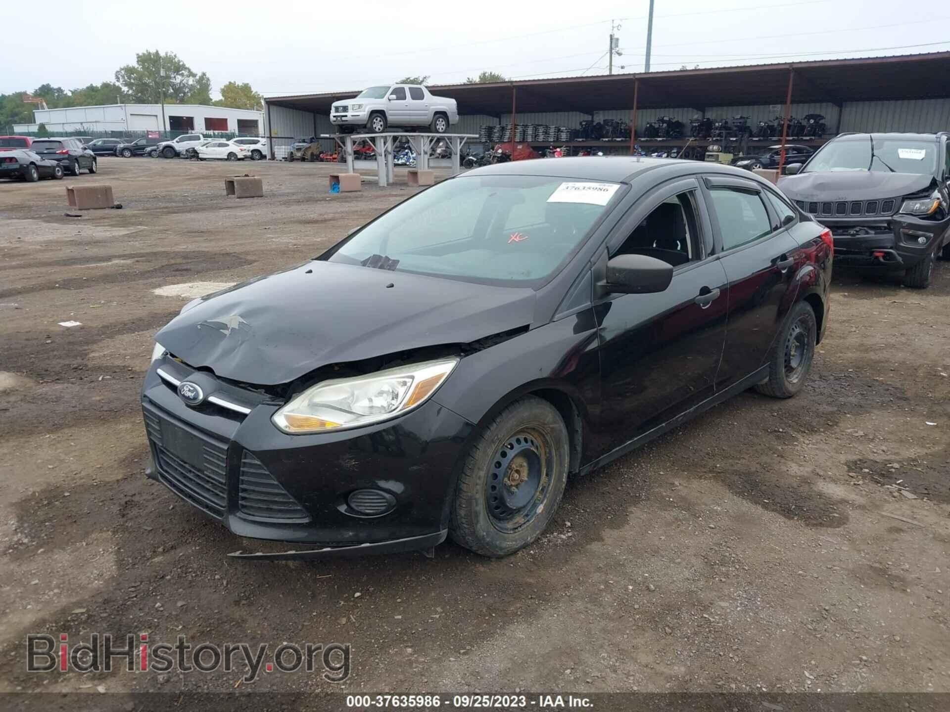 2014 FORD FOCUS - VIN: 1FADP3E22EL245788 - Фото 2