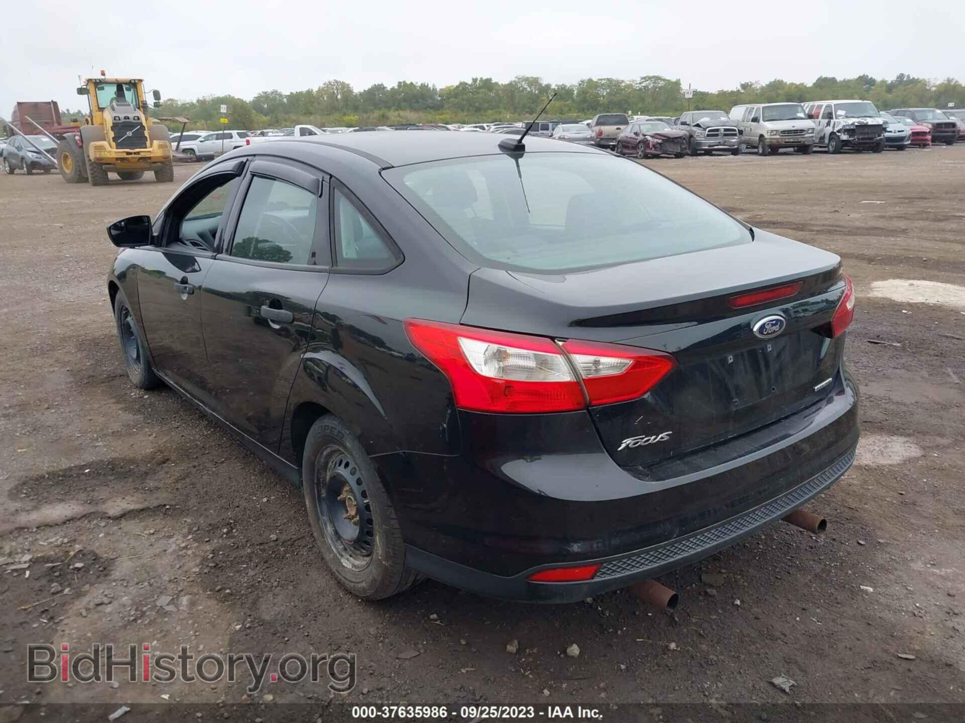 2014 FORD FOCUS - VIN: 1FADP3E22EL245788 - Фото 3