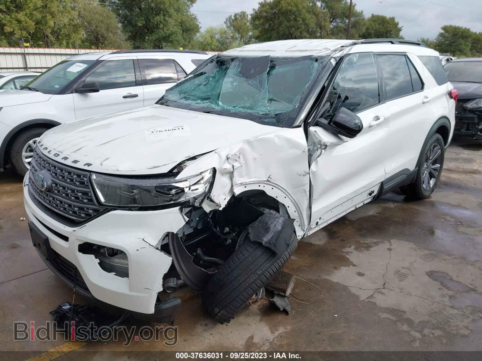 2023 FORD EXPLORER - VIN: 1FMSK7DH9PGB06472 - Photo 2