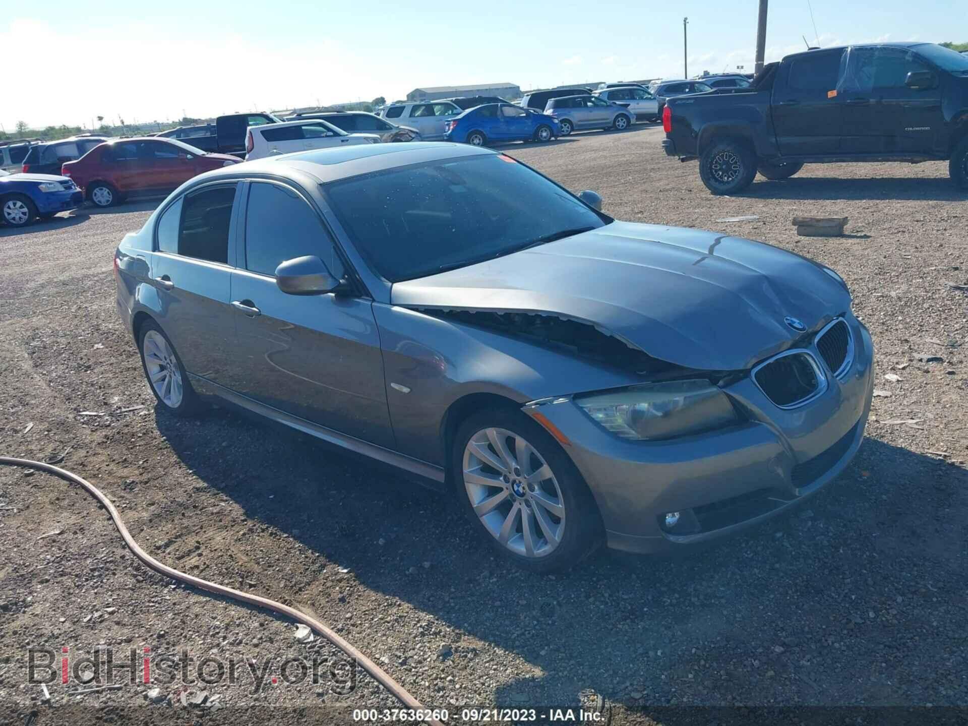 Photo WBAPH7C53BA801703 - BMW 3 SERIES 2011