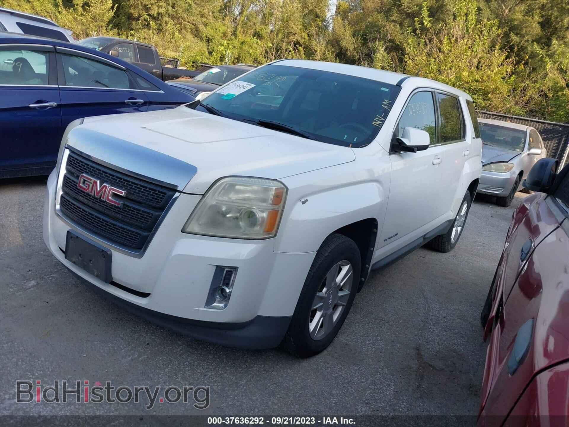 2011 GMC TERRAIN - VIN: 2CTALMEC9B6369749 - Photo 2
