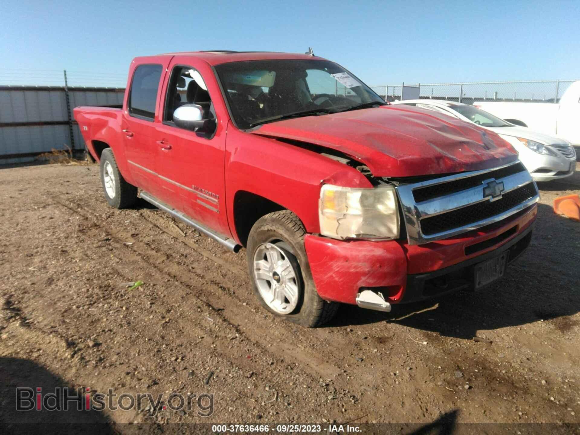 Фотография 3GCPCTE27BG241750 - CHEVROLET SILVERADO 1500 2011