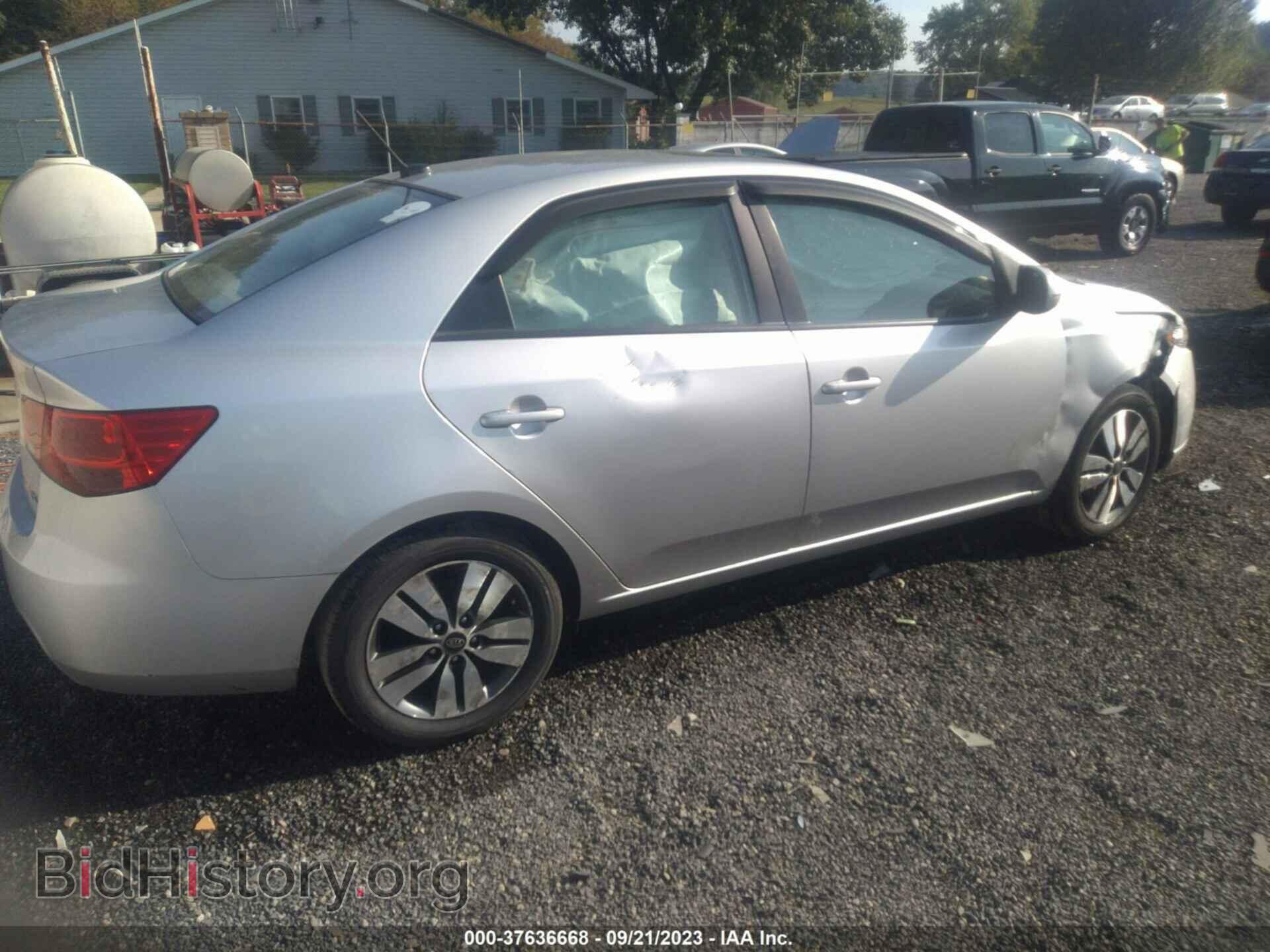 2013 KIA FORTE - VIN: KNAFU4A21D5716112 - Фото 4
