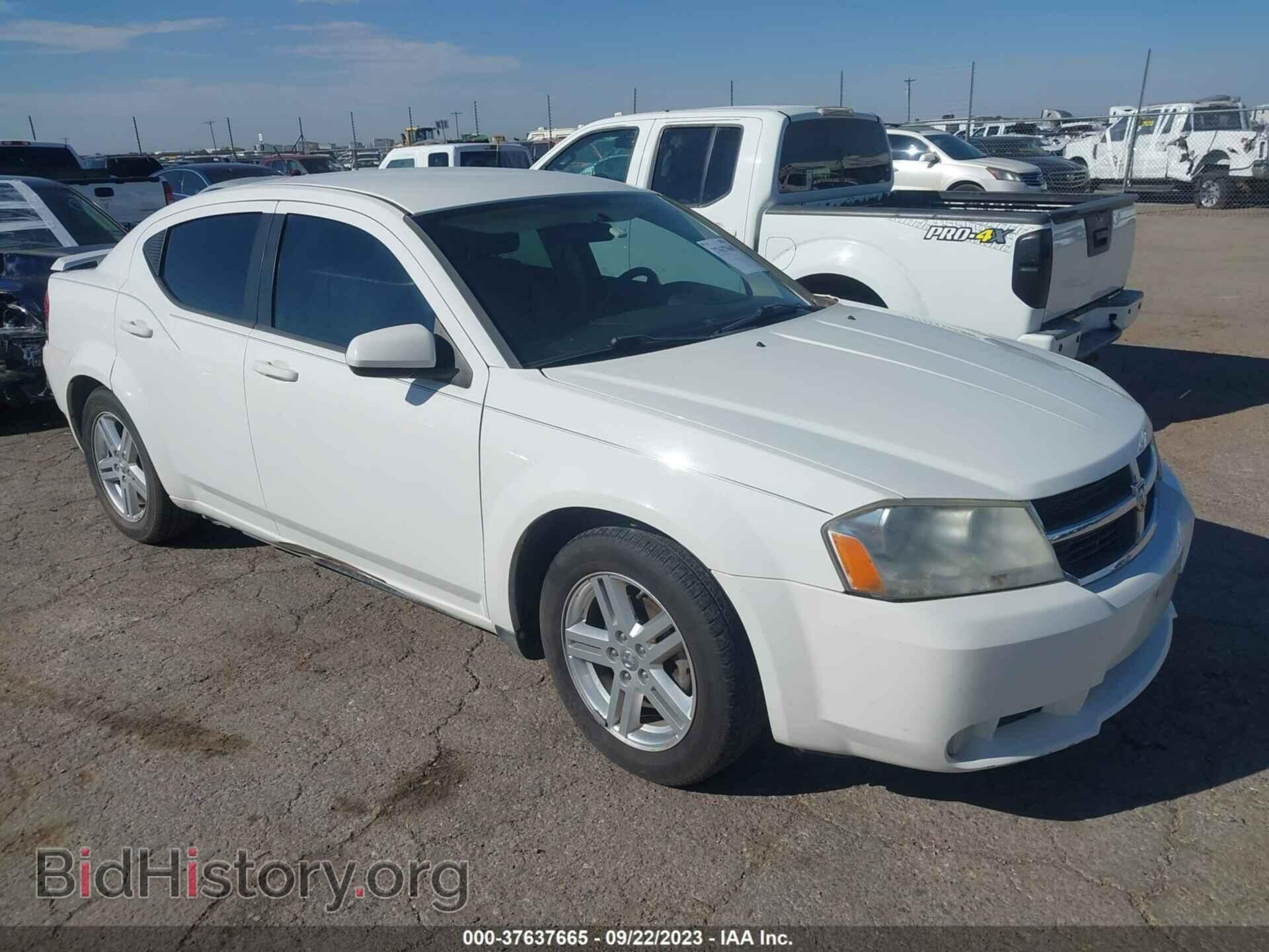 Photo 1B3CC5FB2AN215041 - DODGE AVENGER 2010